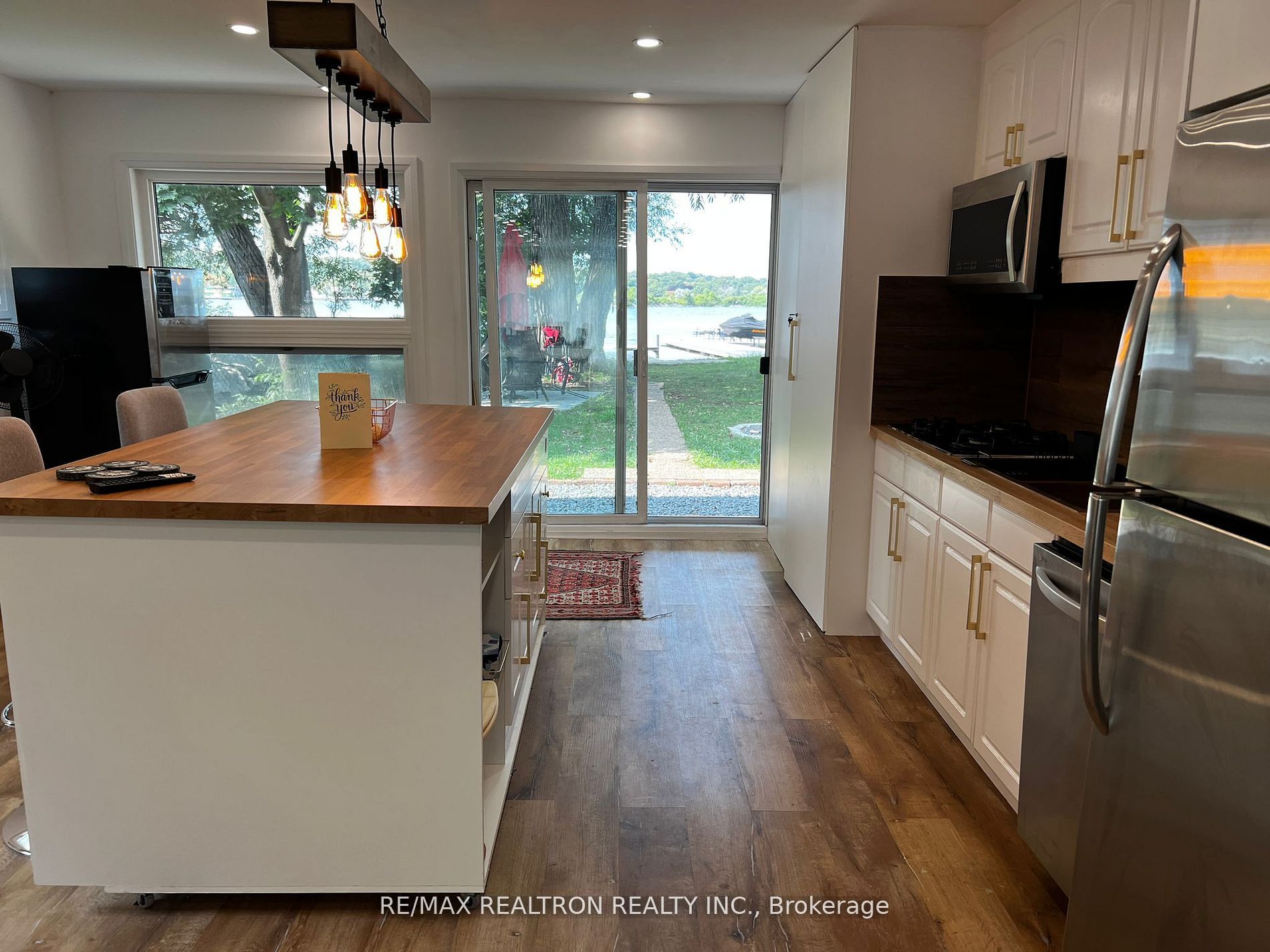 172 Cedar Island Road Property Photo 3
