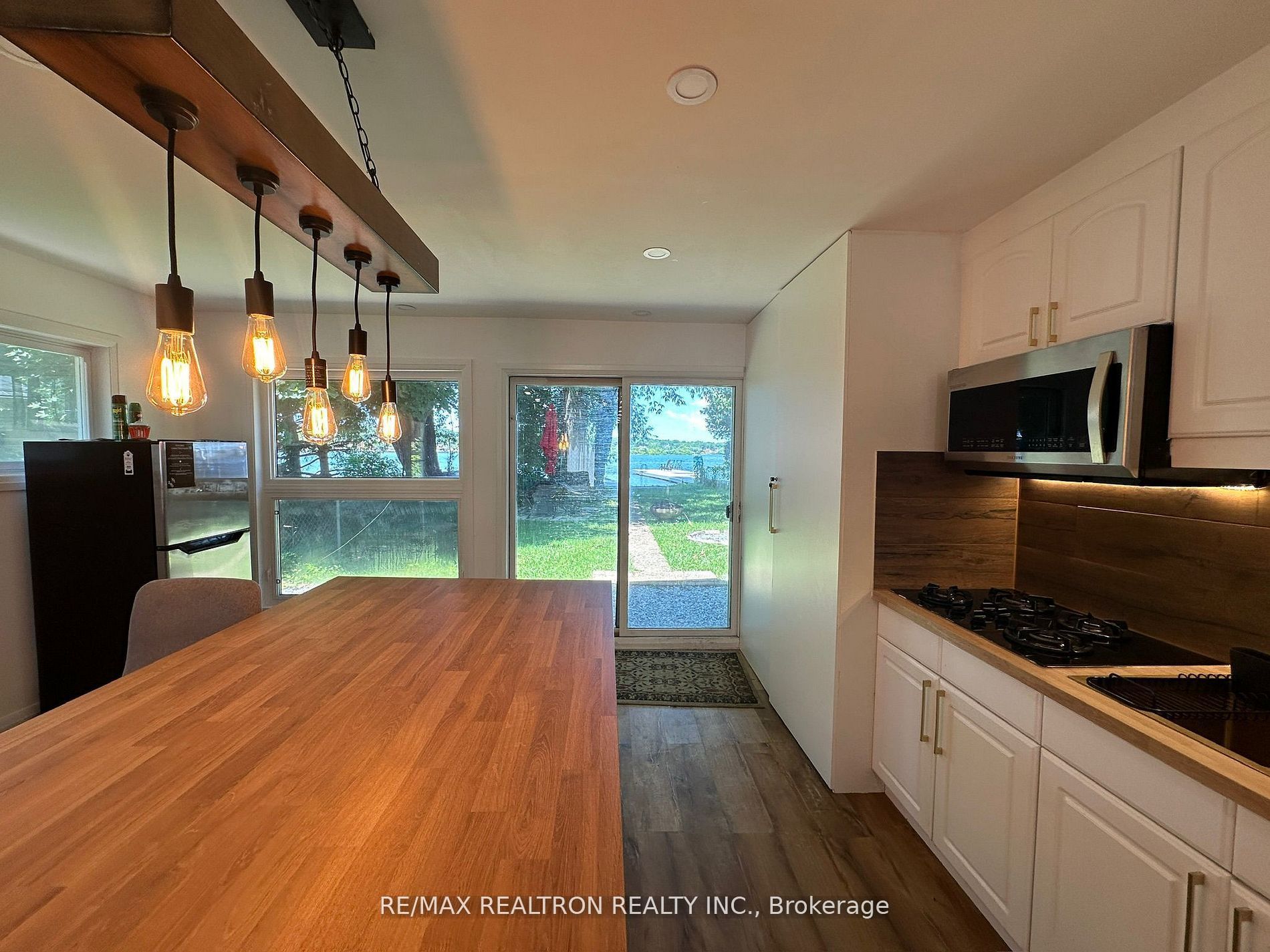 172 Cedar Island Road Property Photo 6
