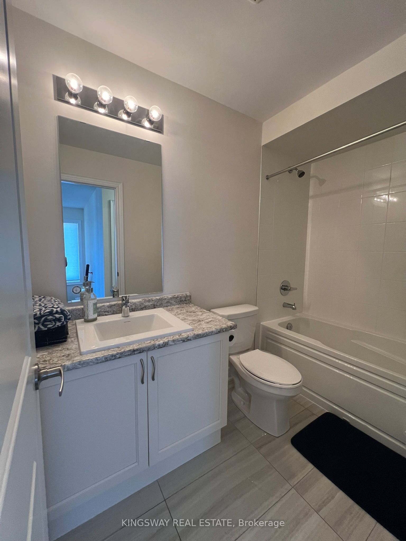 255 Atkinson Street Property Photo 18