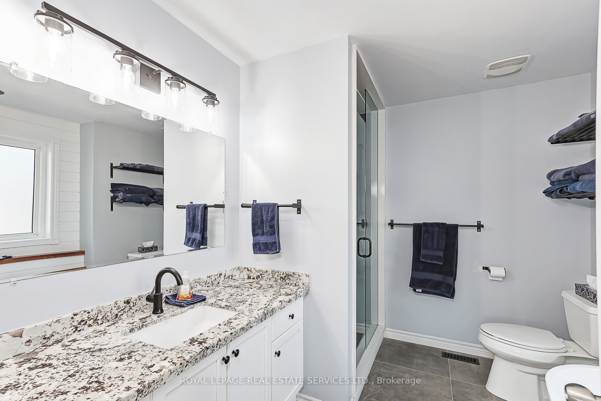 2 Alexandra Lane Property Photo 9