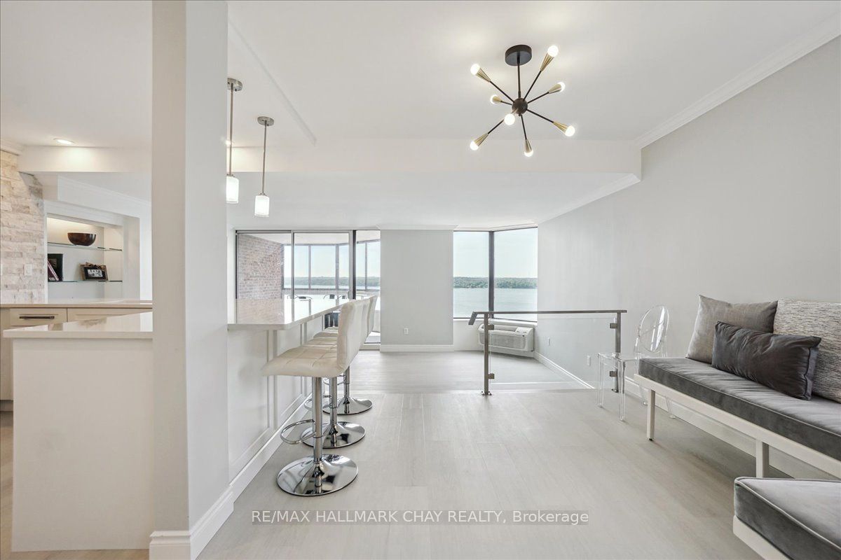 181 Collier Street 1208 Property Photo 4