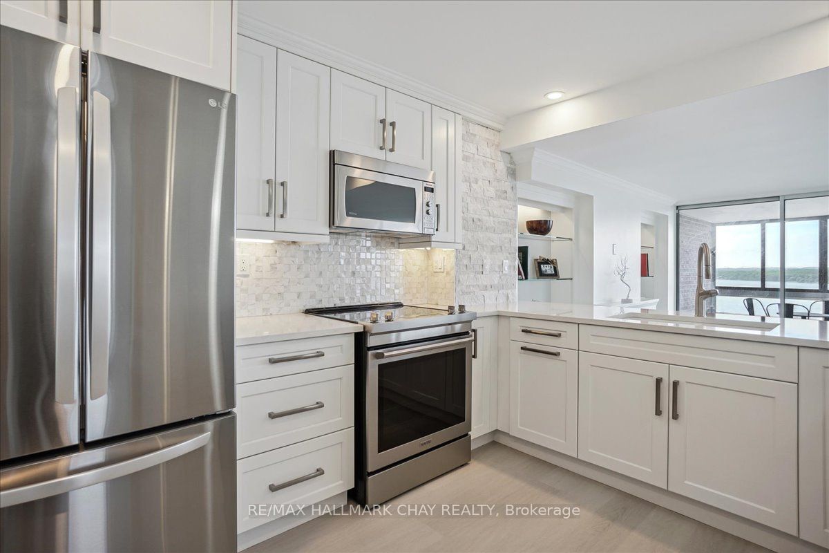 181 Collier Street 1208 Property Photo 8