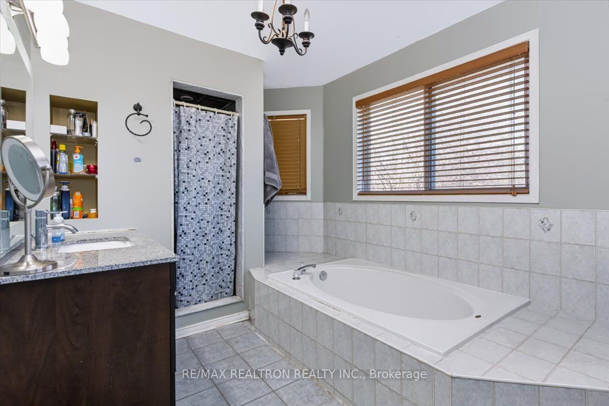 5 Widgeon Street Property Photo 17