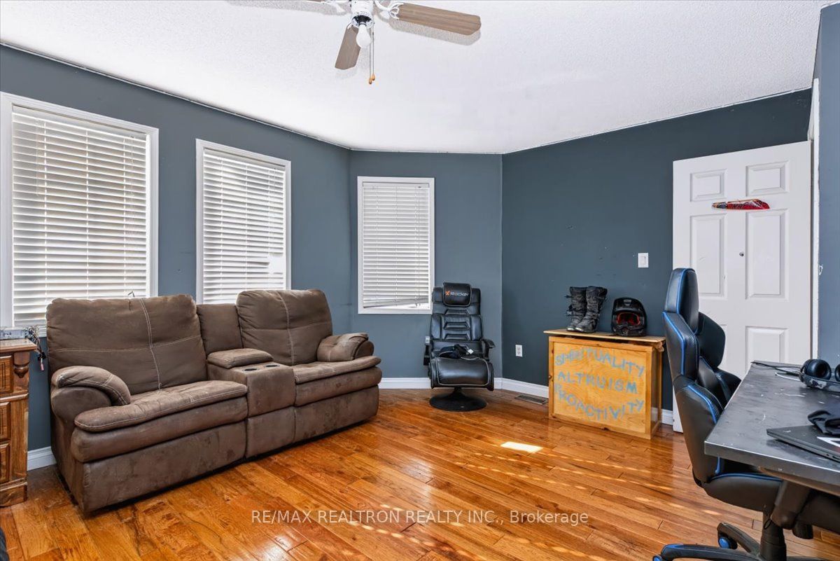 5 Widgeon Street Property Photo 24