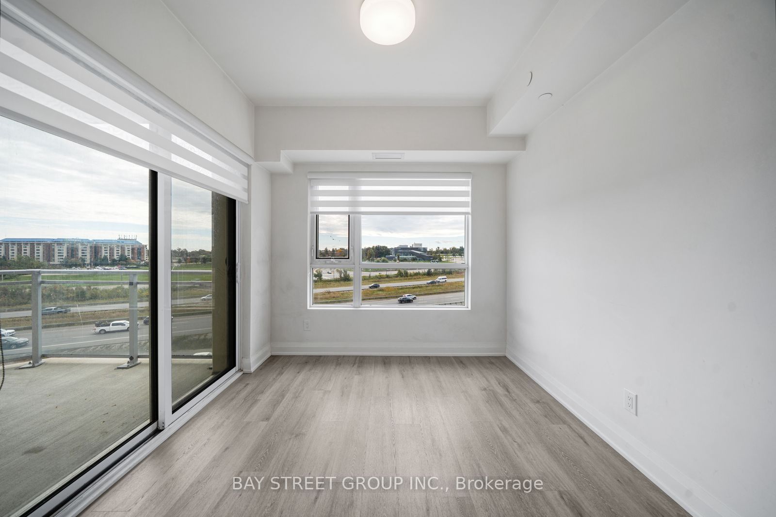 58 Lakeside Terrace 1011 Property Photo 13