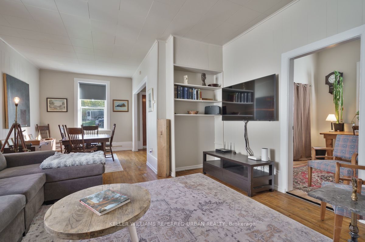558 Elizabeth Street Property Photo 16