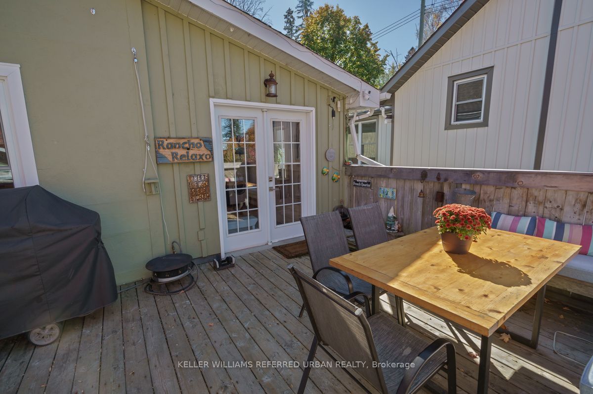 558 Elizabeth Street Property Photo 25