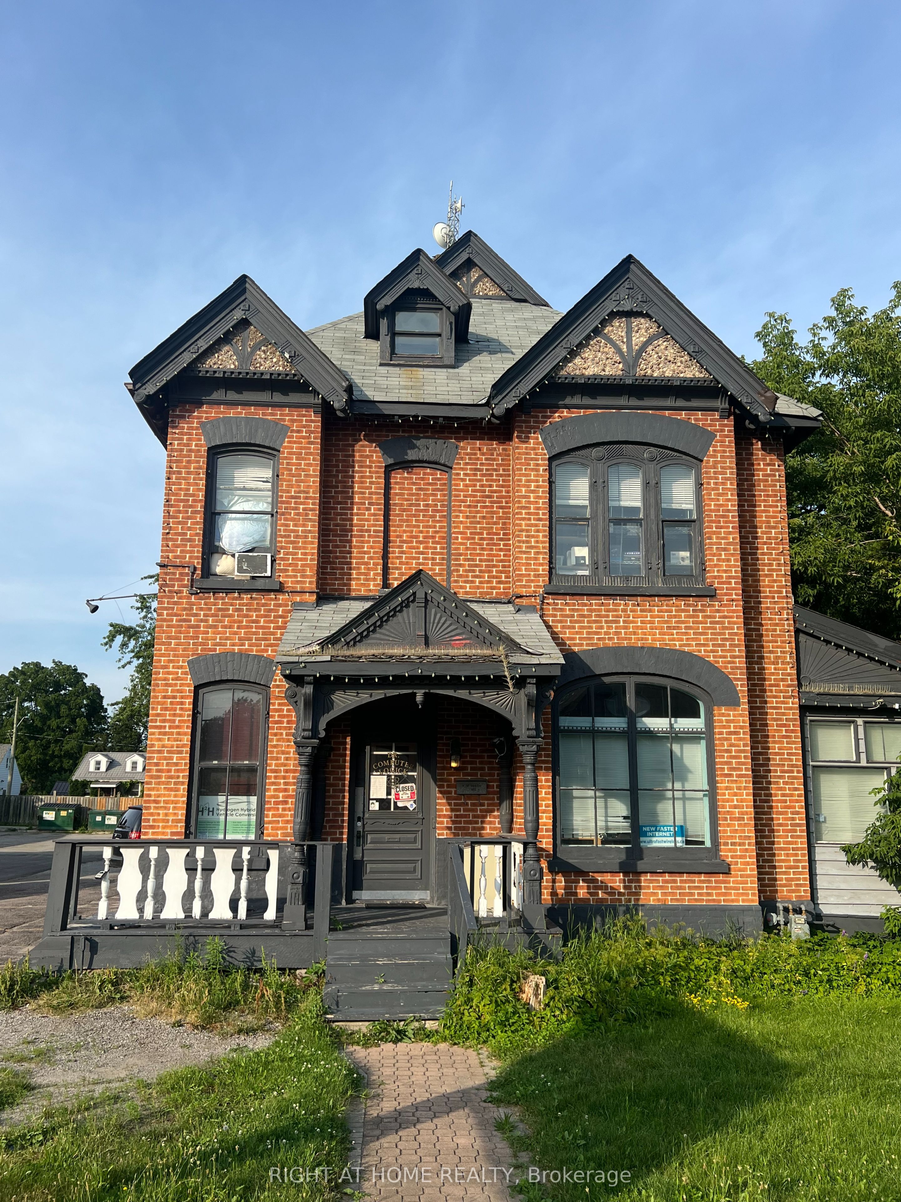 169 Bayfield Street Property Photo 1