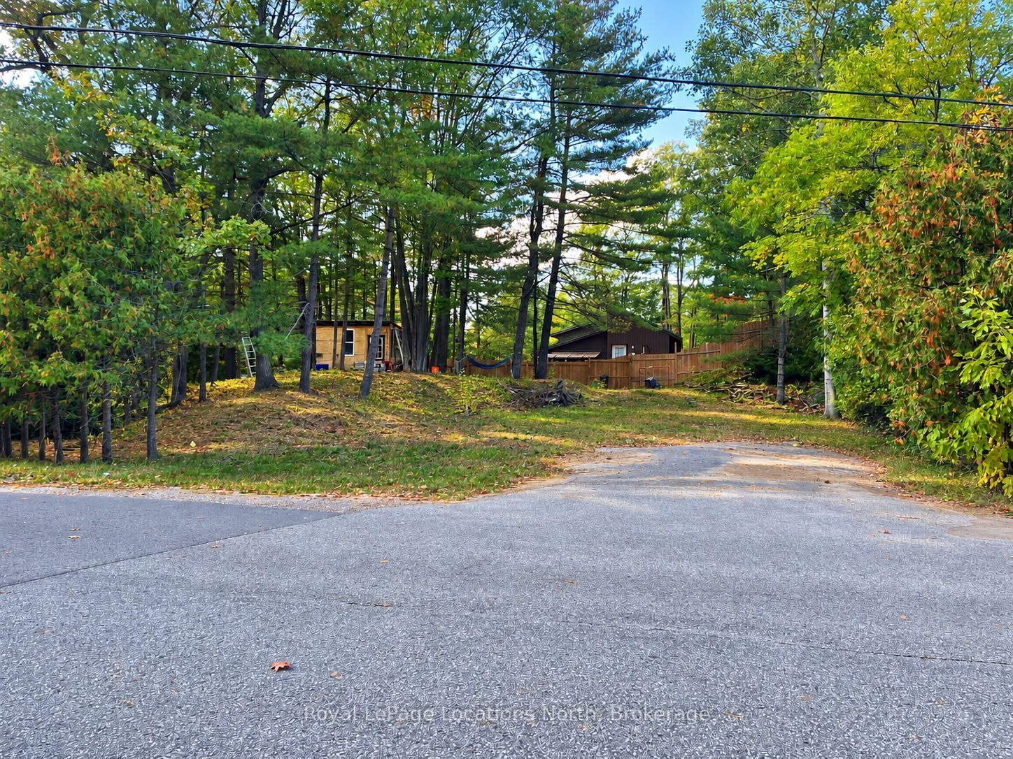 315 Sunnidale Road S Property Photo 4