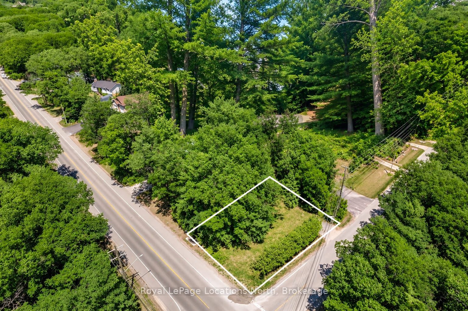 315 Sunnidale Road S Property Photo 5