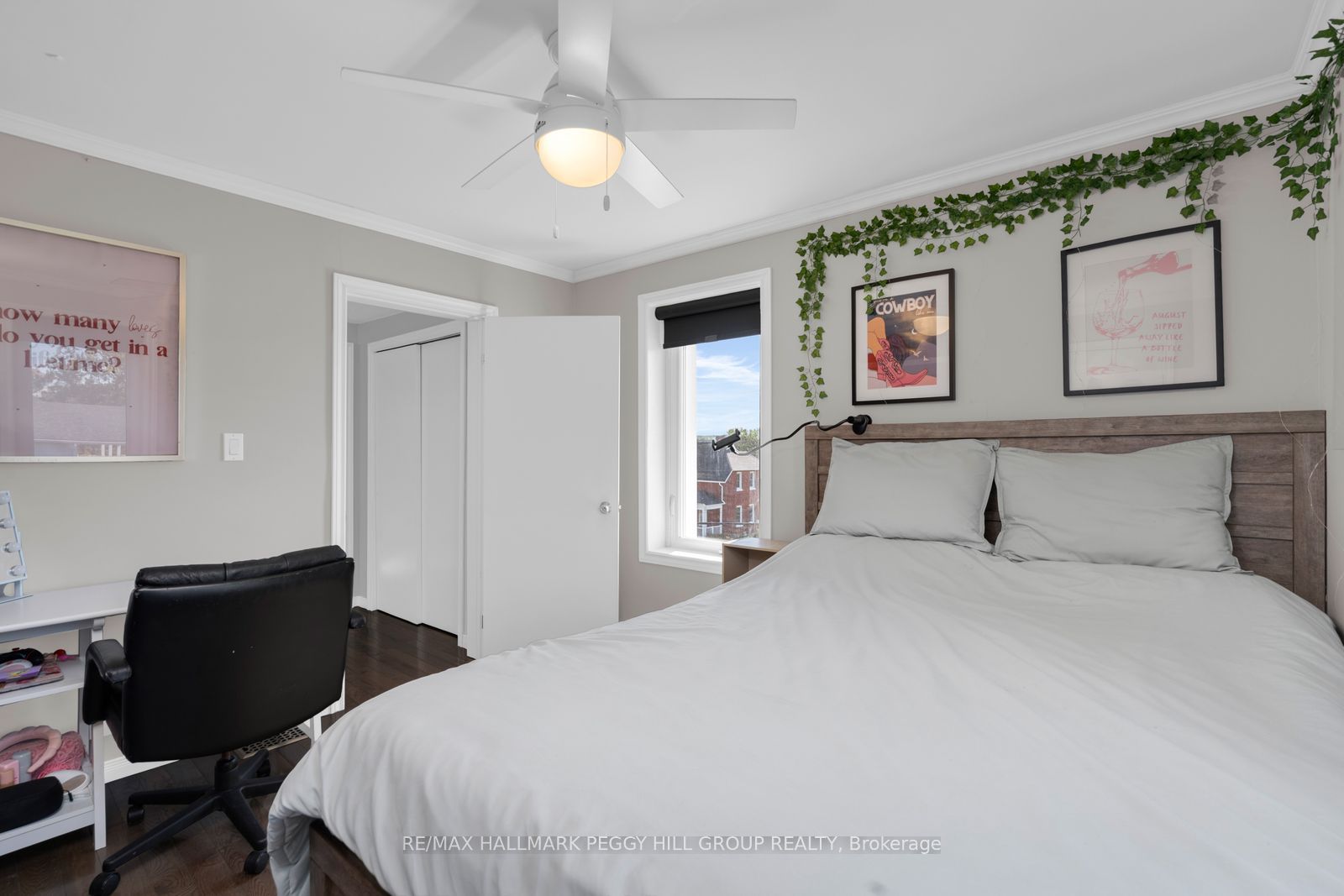 312 Lafontaine Road W Property Photo 17