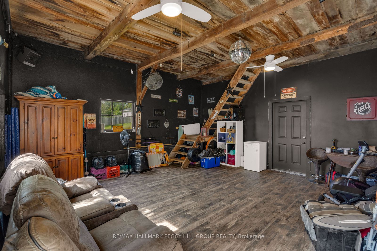 312 Lafontaine Road W Property Photo 25