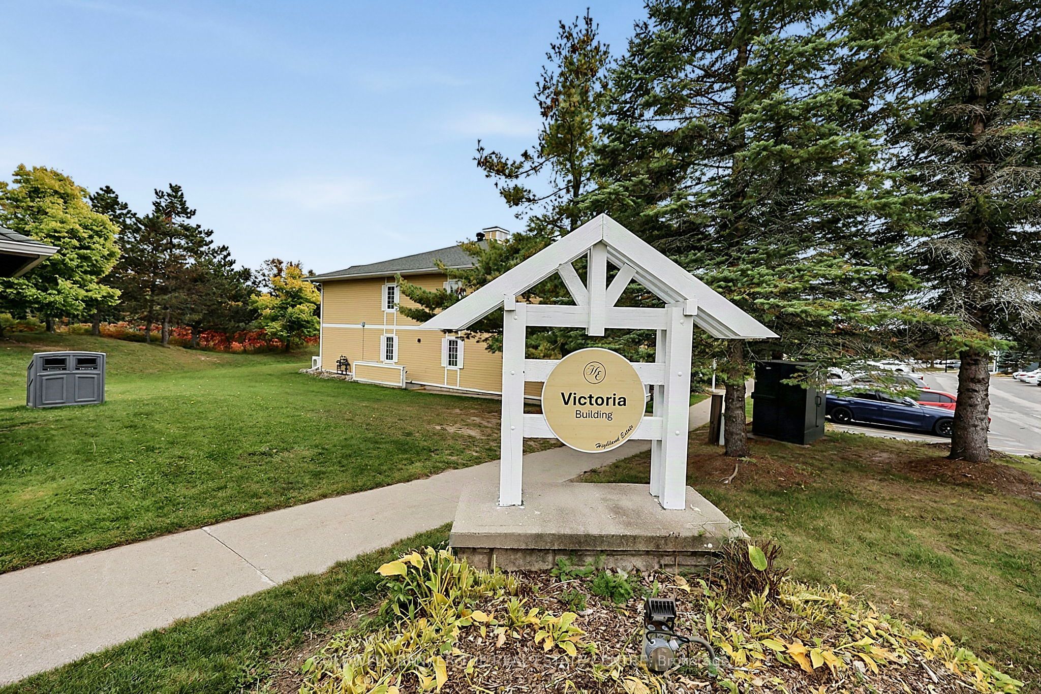 90 Highland Drive 2094-2095 Property Photo 2