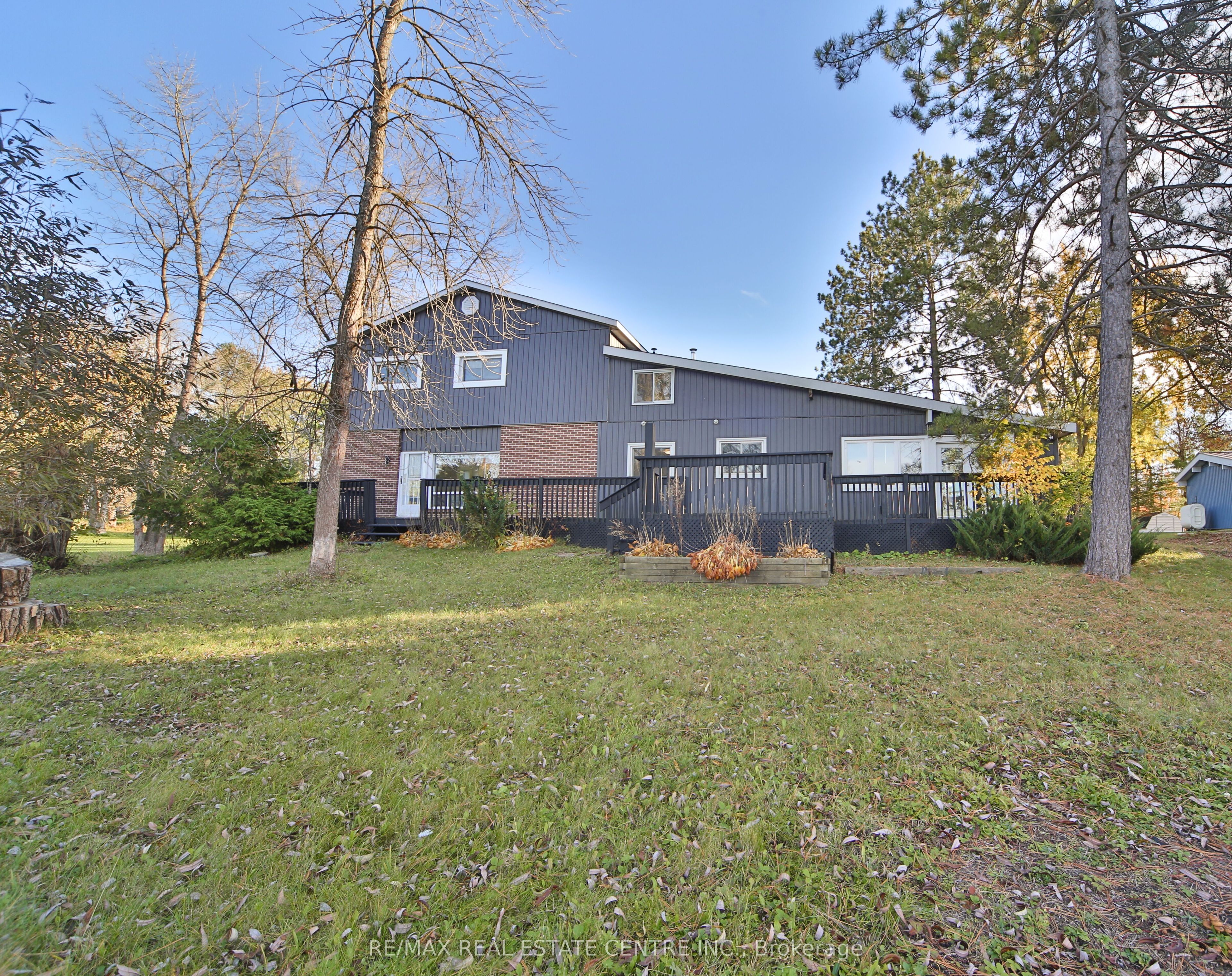 7779 Somerset Drive Property Photo 4