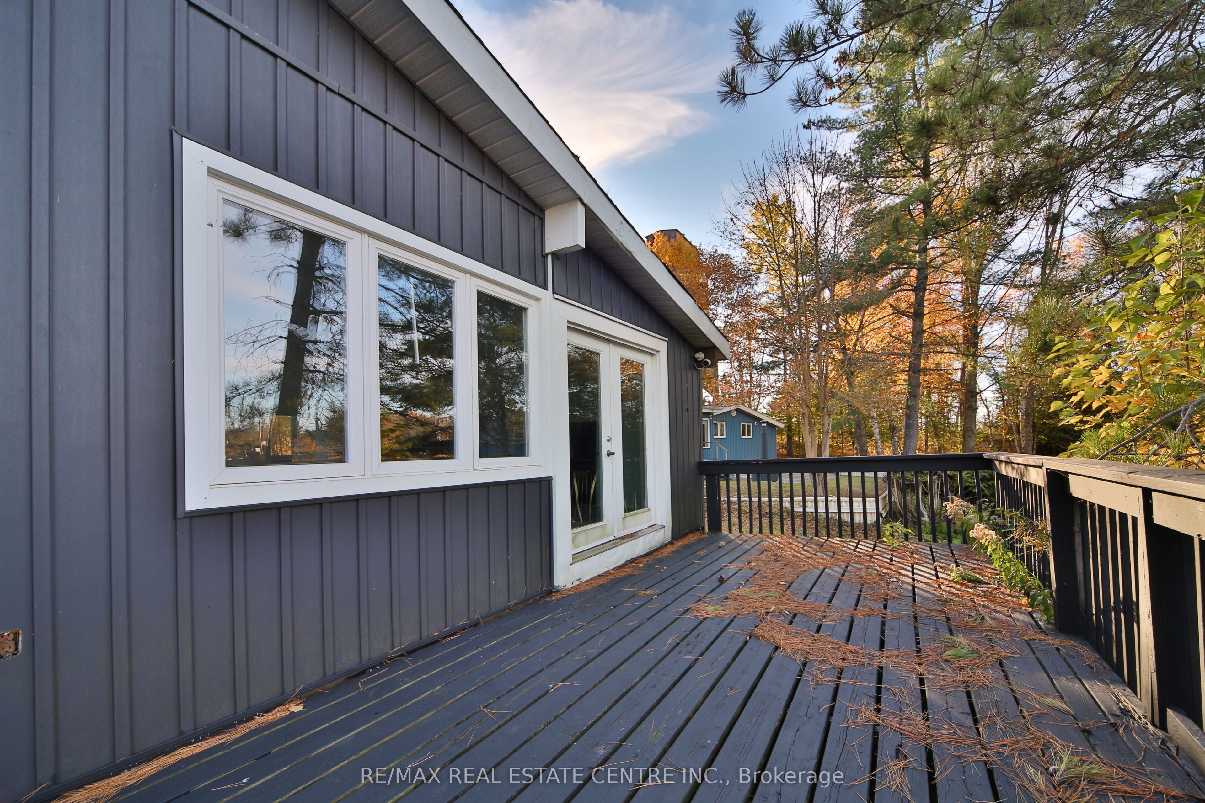 7779 Somerset Drive Property Photo 8