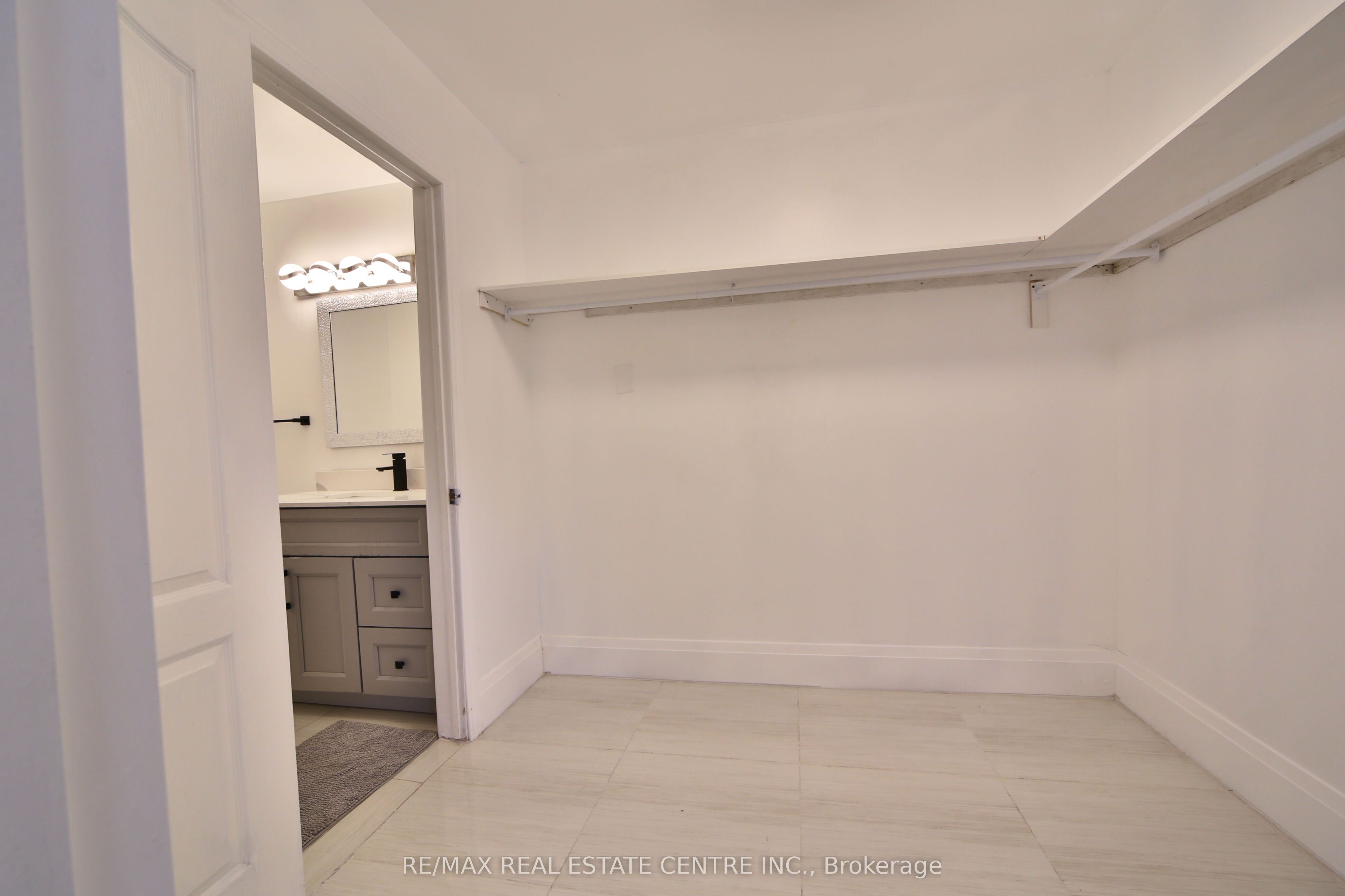 7779 Somerset Drive Property Photo 21
