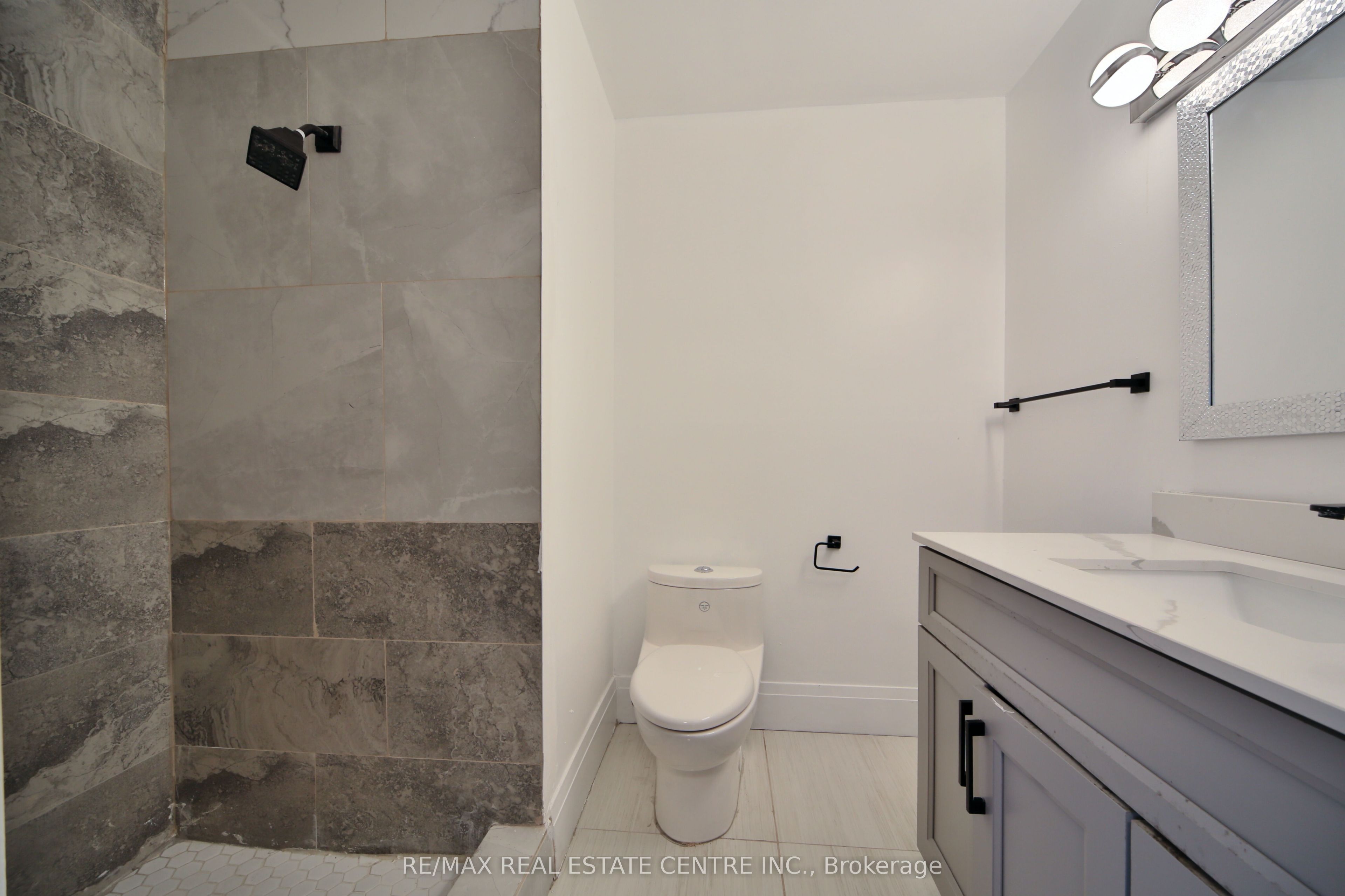 7779 Somerset Drive Property Photo 22