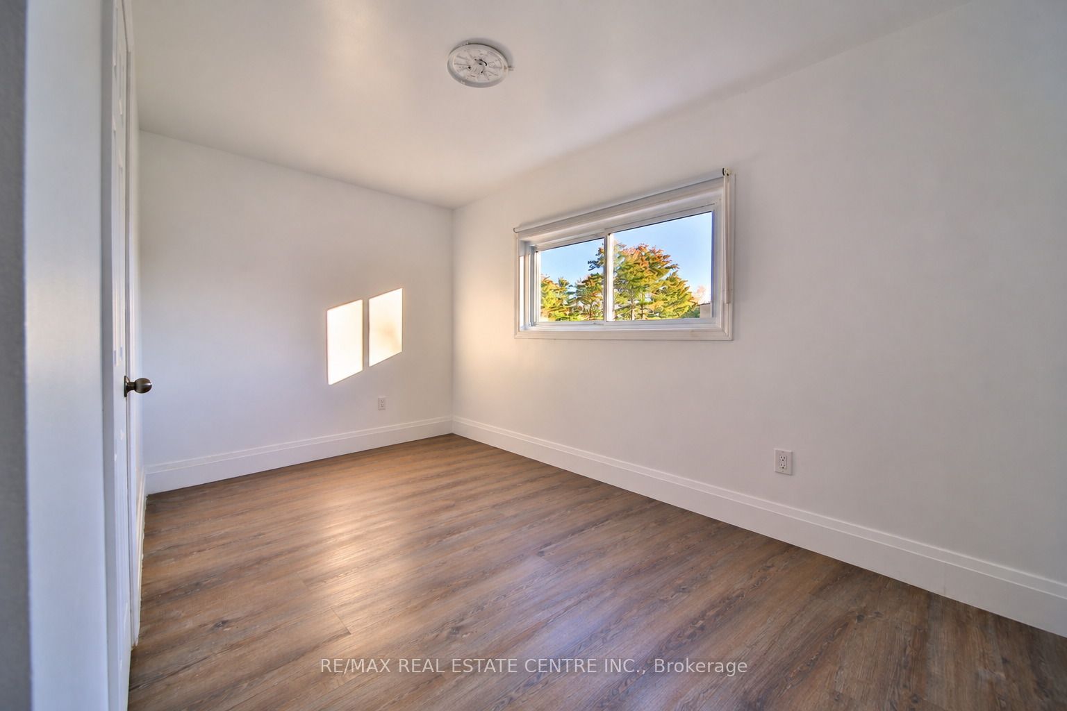 7779 Somerset Drive Property Photo 23