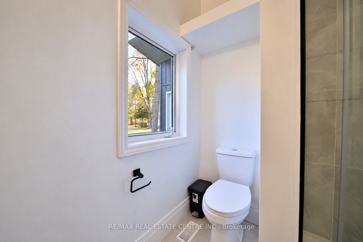 7779 Somerset Drive Property Photo 37
