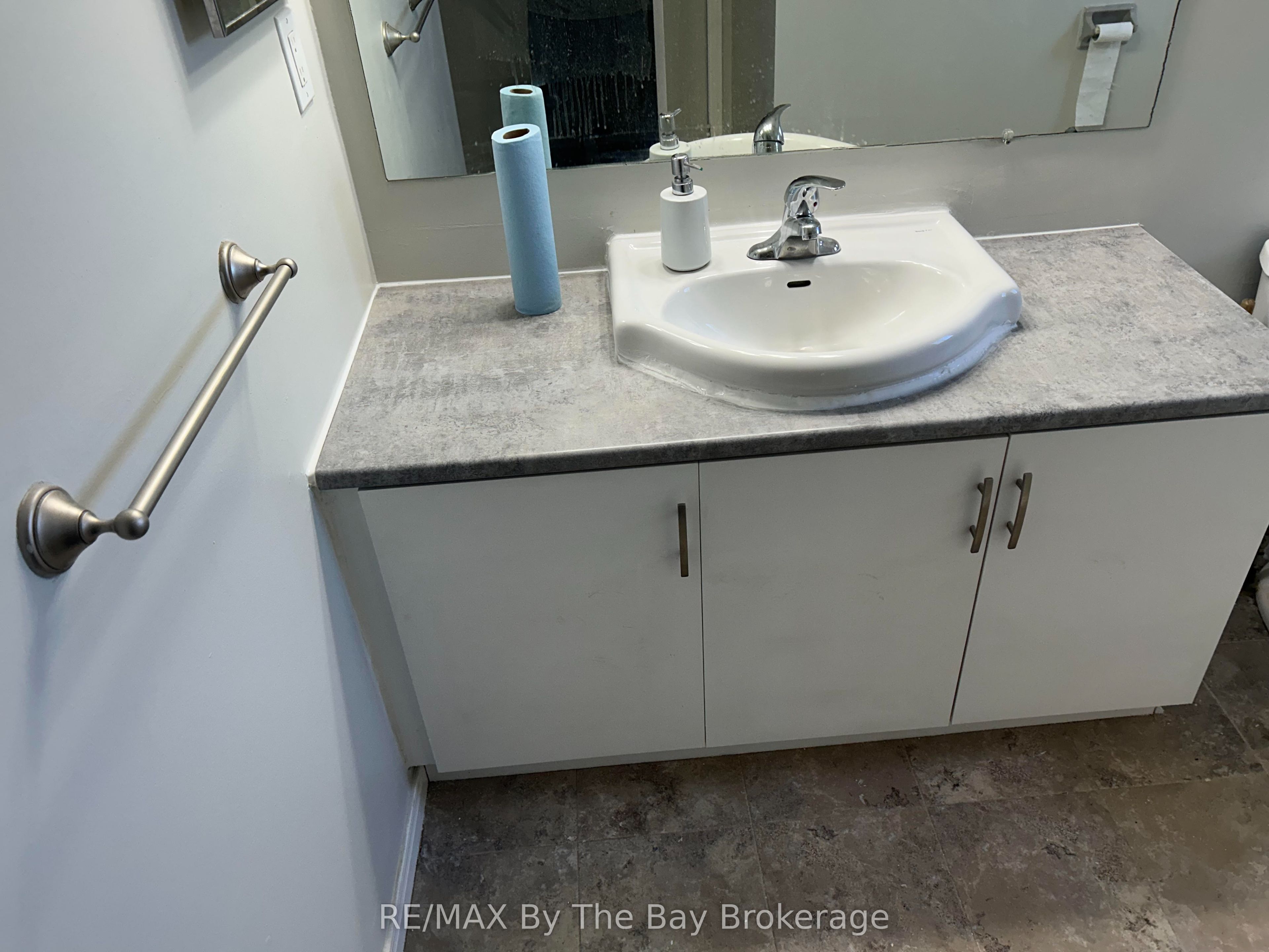 326 Christine Drive Property Photo 3