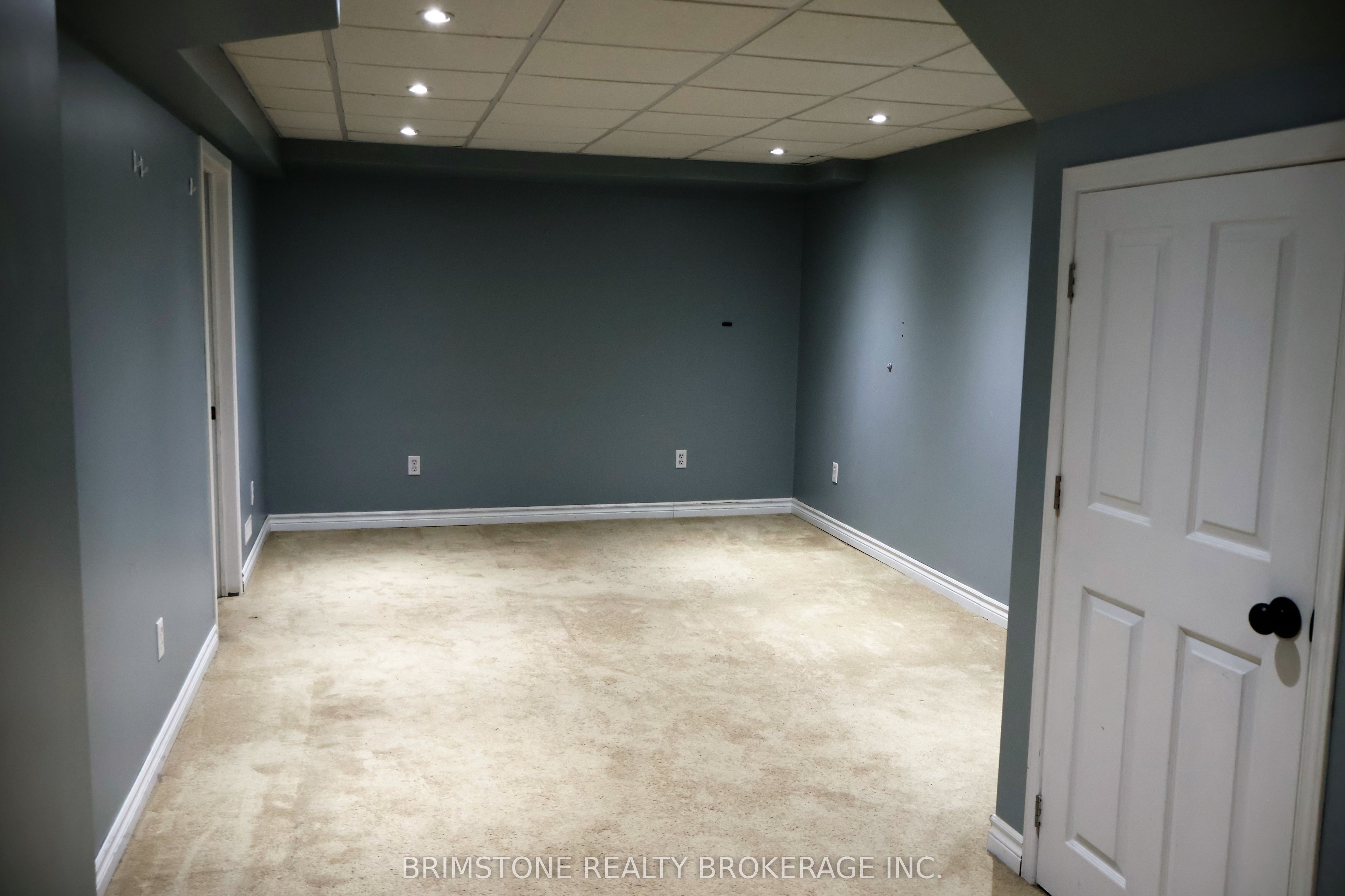 204 Pickett Crescent Property Photo 10