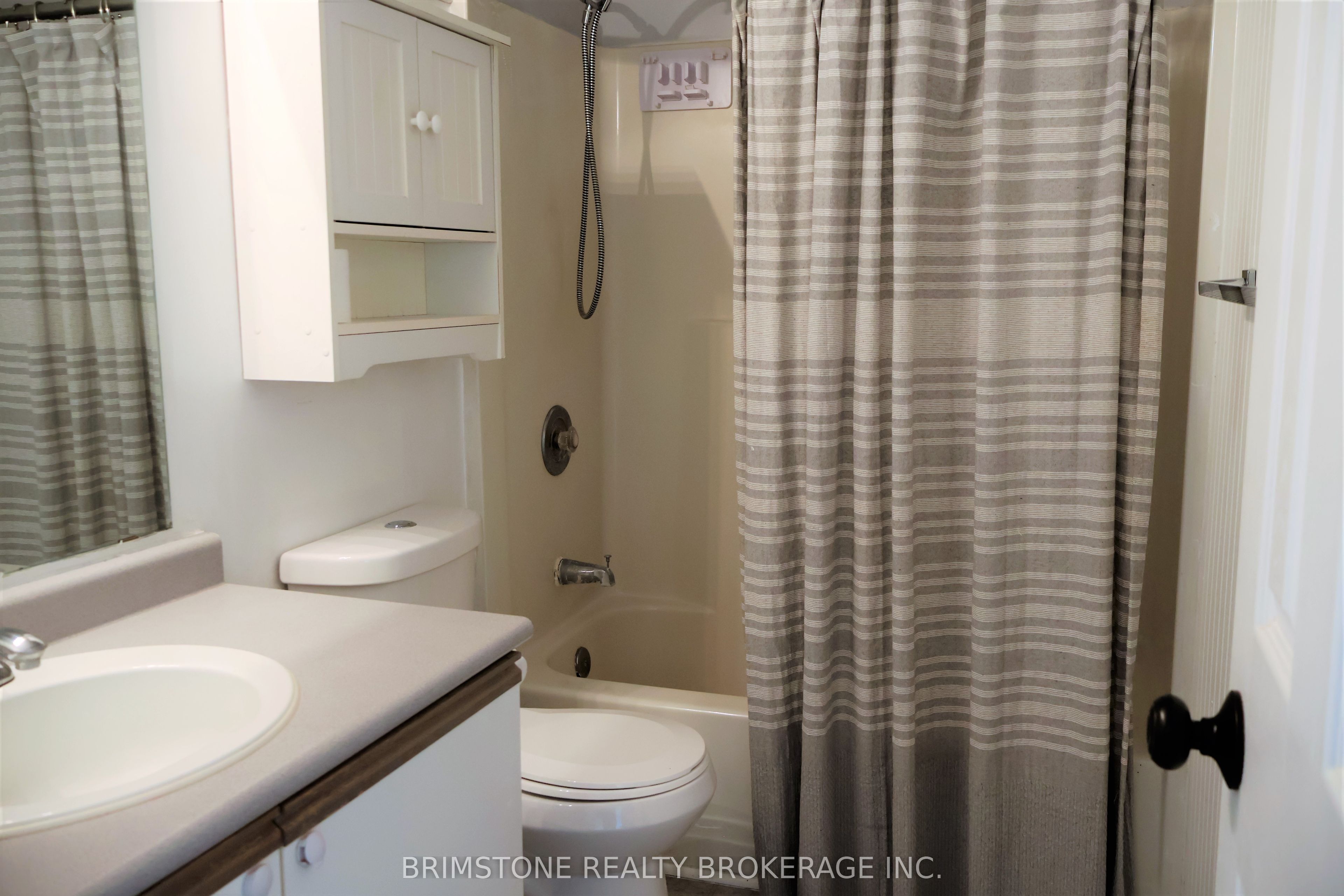 204 Pickett Crescent Property Photo 19