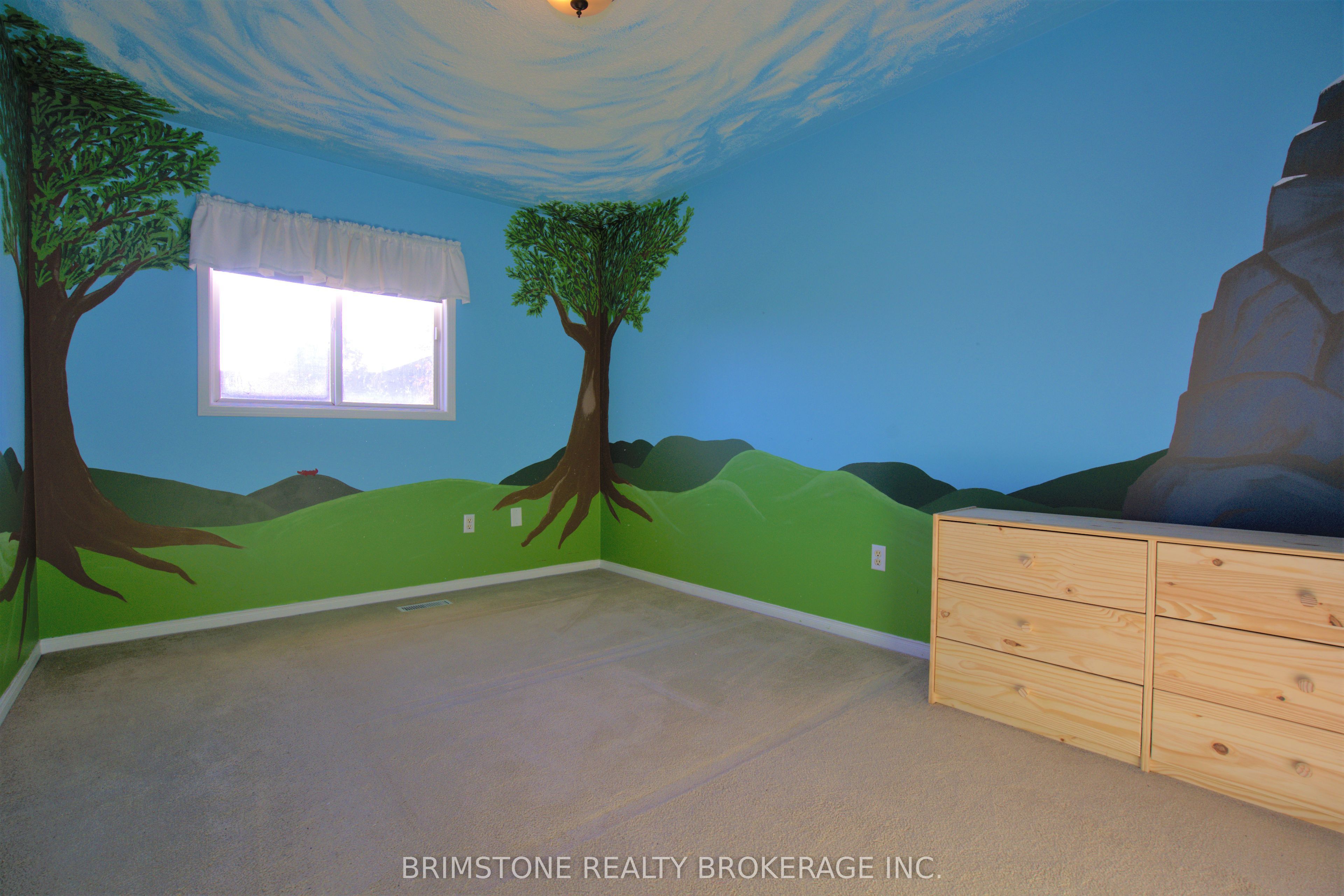 204 Pickett Crescent Property Photo 47