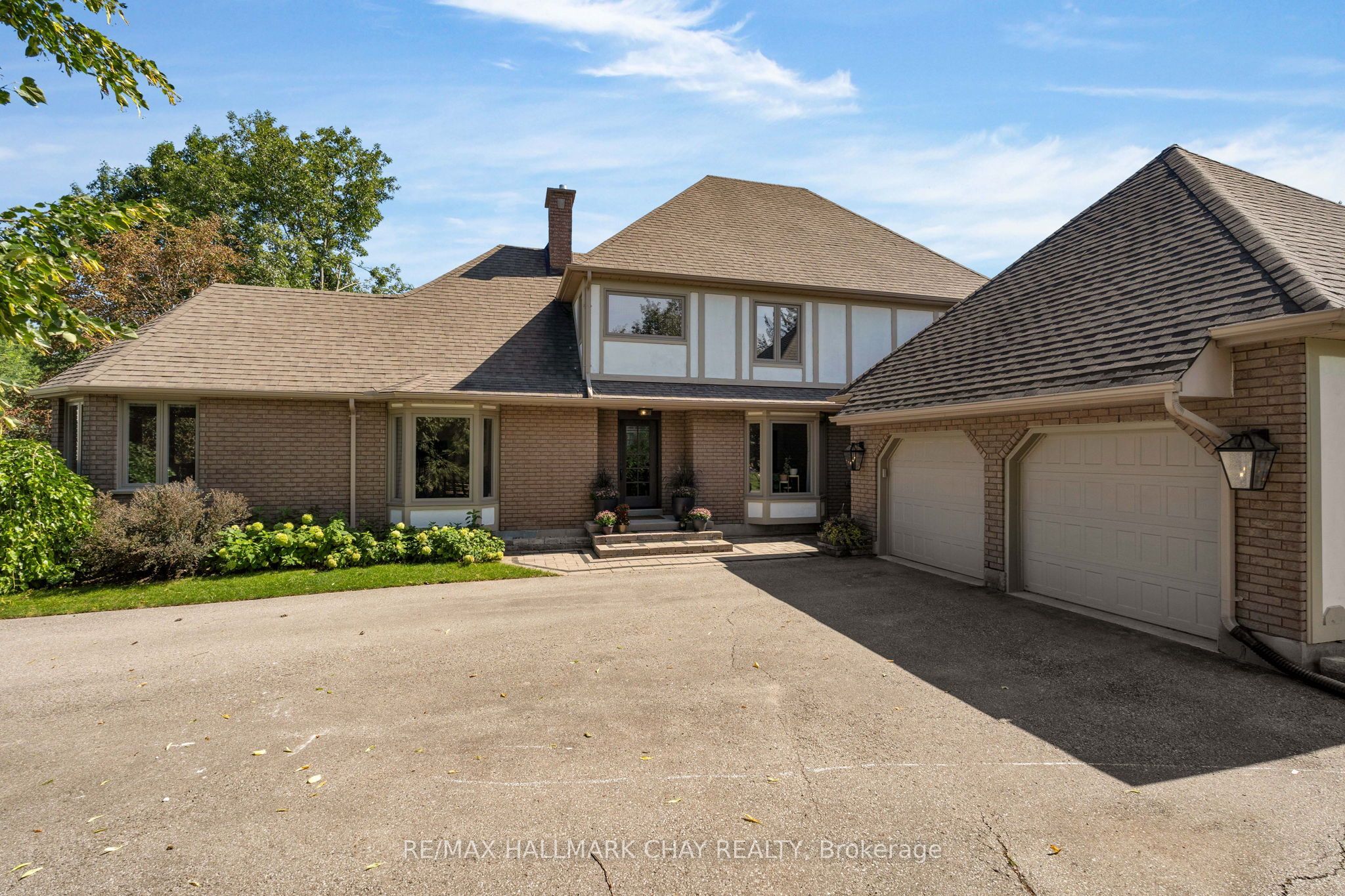 9 Howard Drive Property Photo 3
