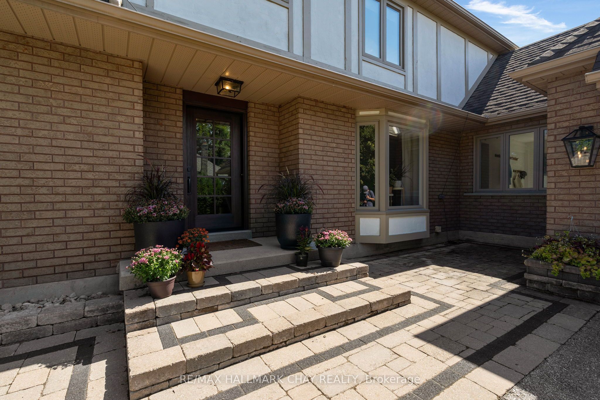 9 Howard Drive Property Photo 4