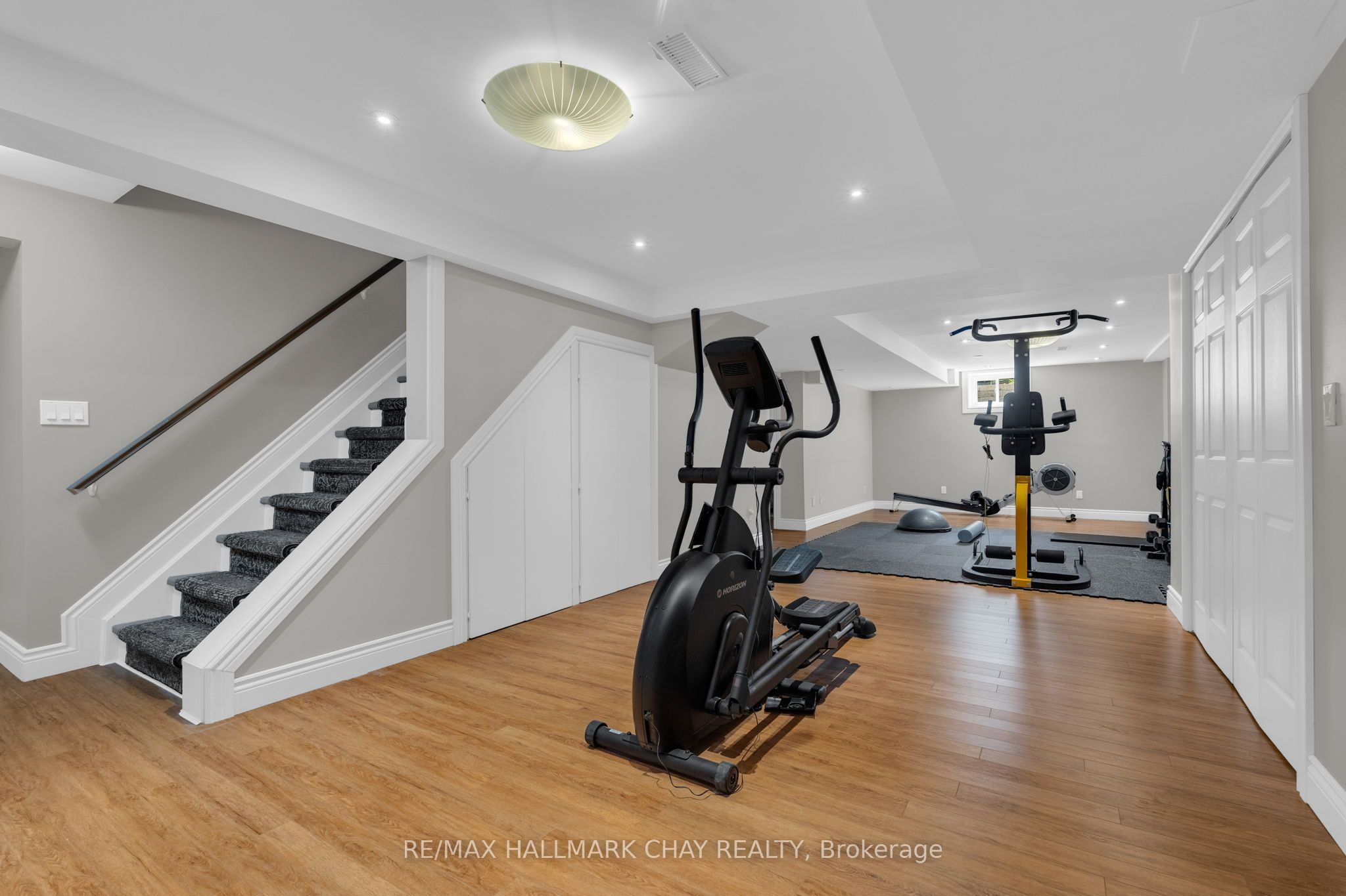 9 Howard Drive Property Photo 40