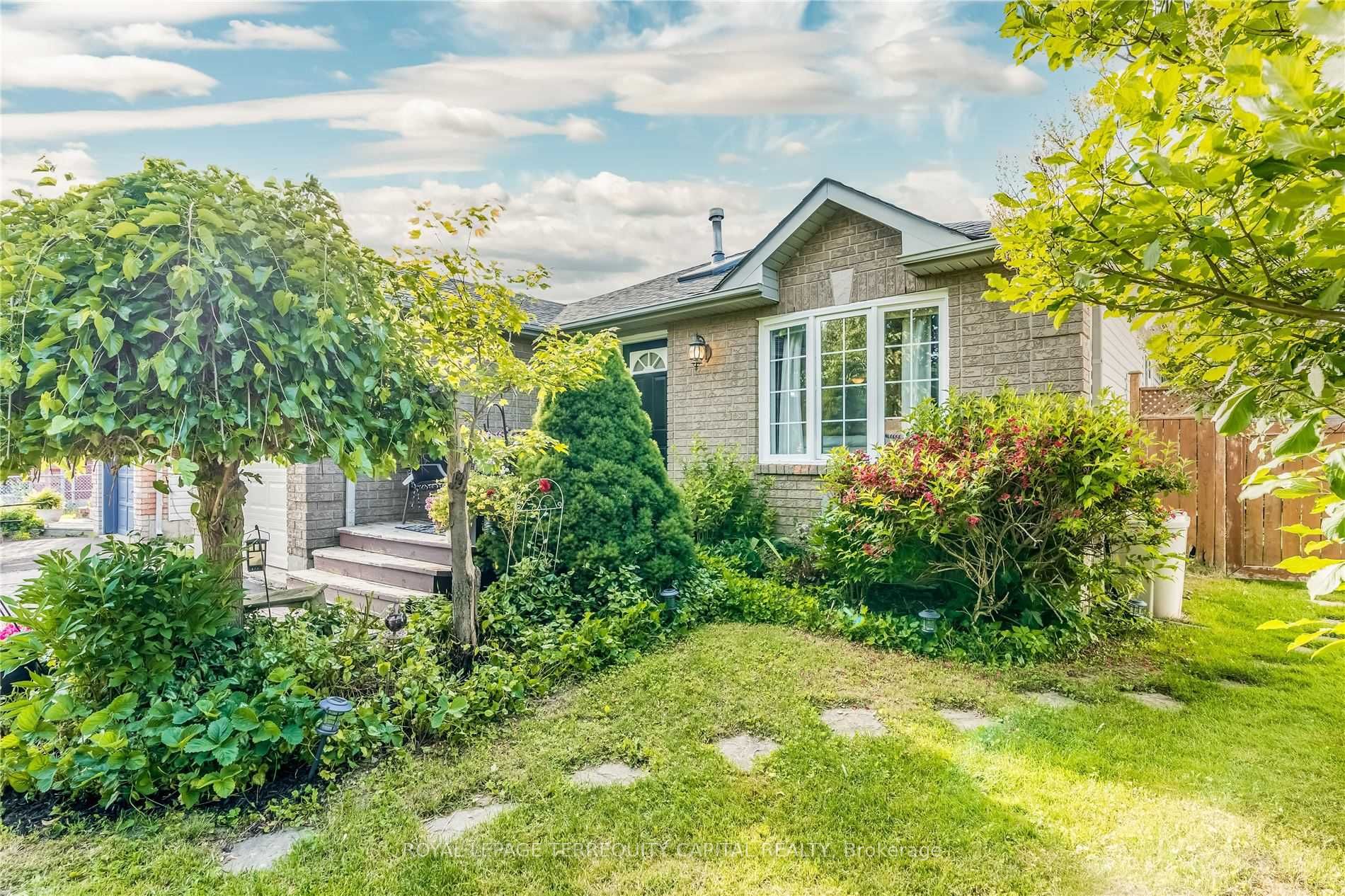 25 Whitehorn Crescent Lower Property Photo 1