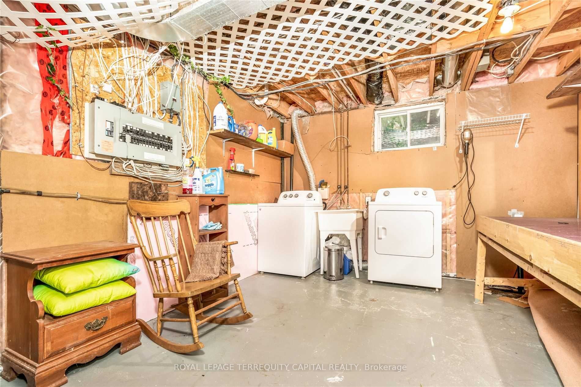 25 Whitehorn Crescent Lower Property Photo 9