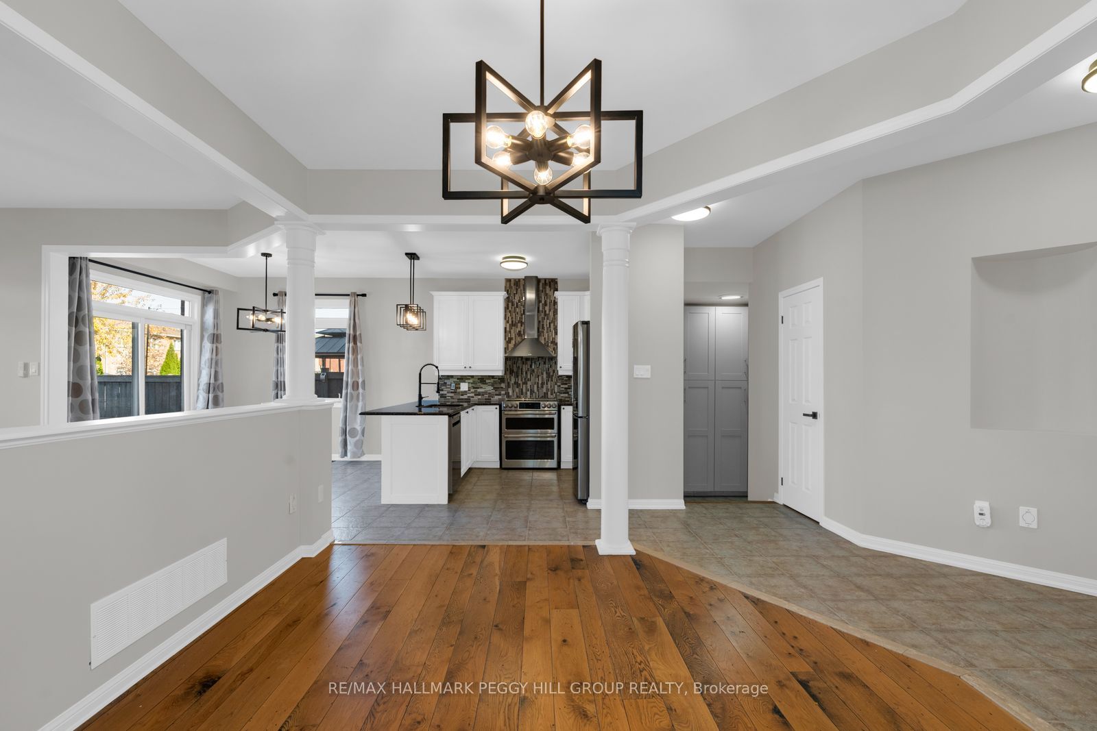 80 Monarchy Street Property Photo 11