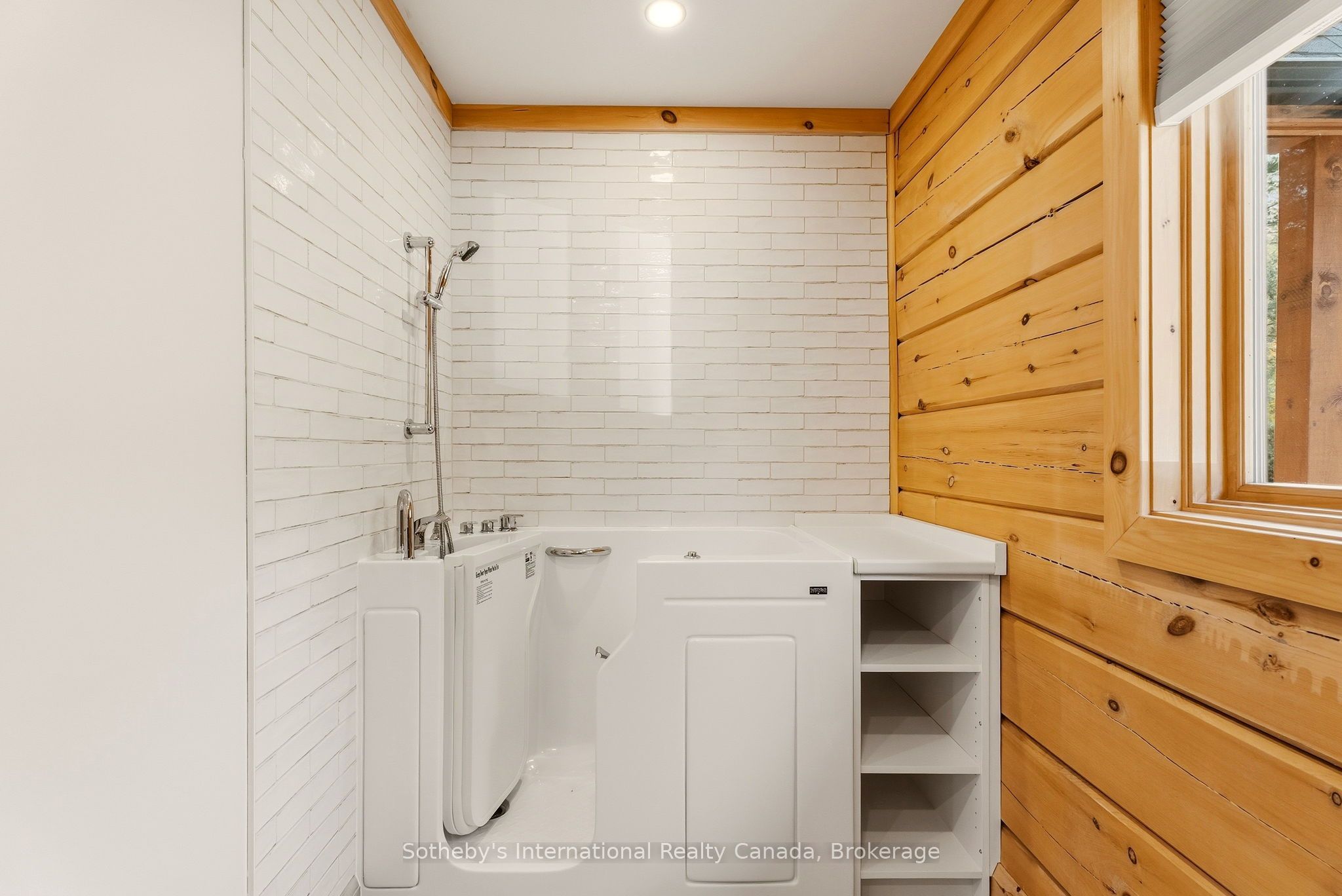 1935 Mcleod Drive Property Photo 19