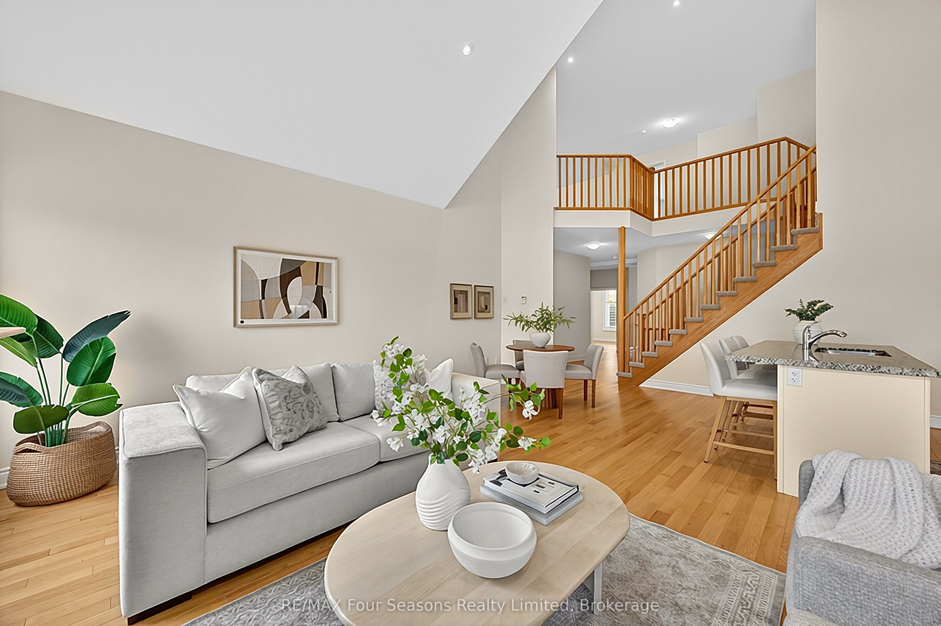 100 Kari Crescent Property Photo 11