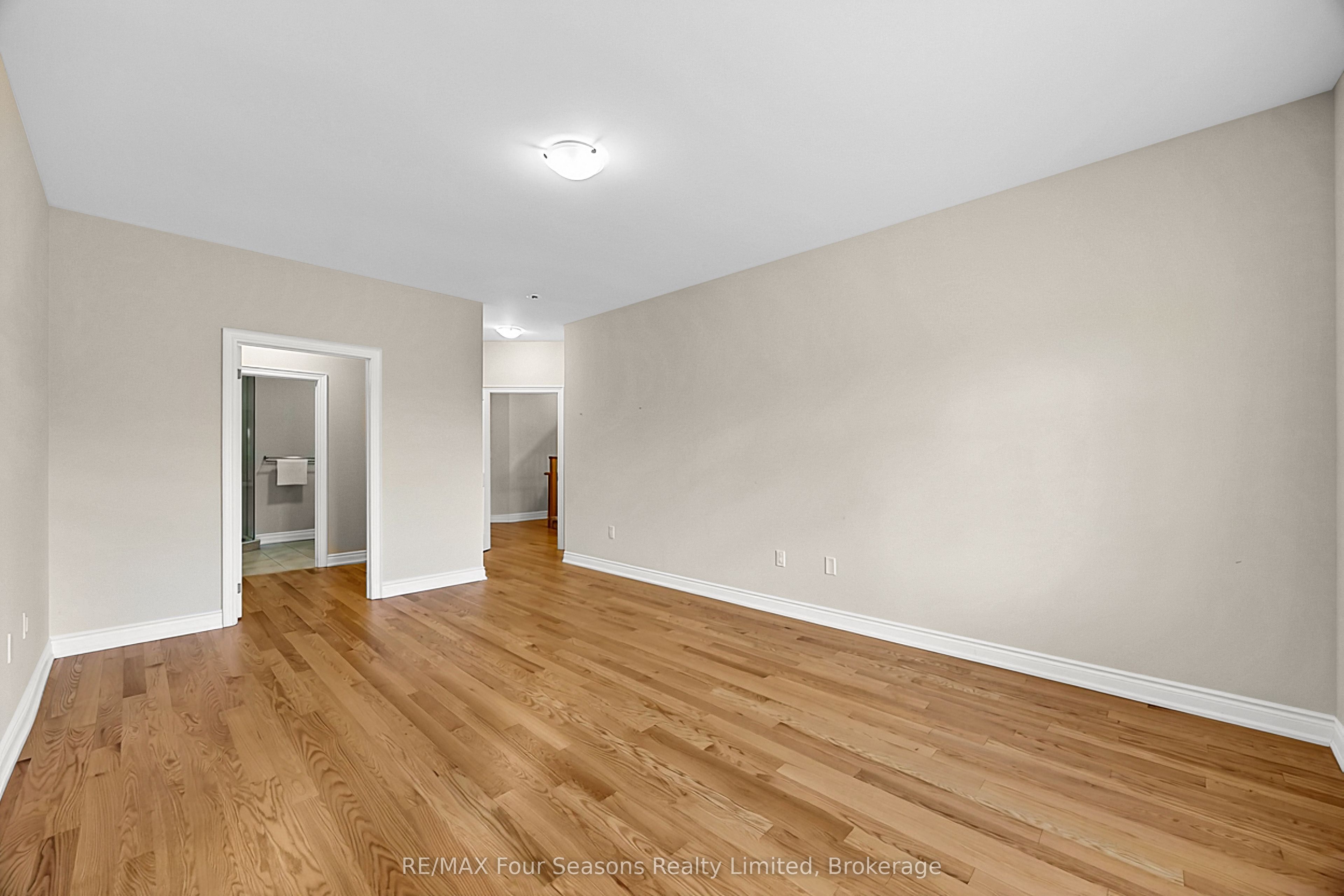 100 Kari Crescent Property Photo 17