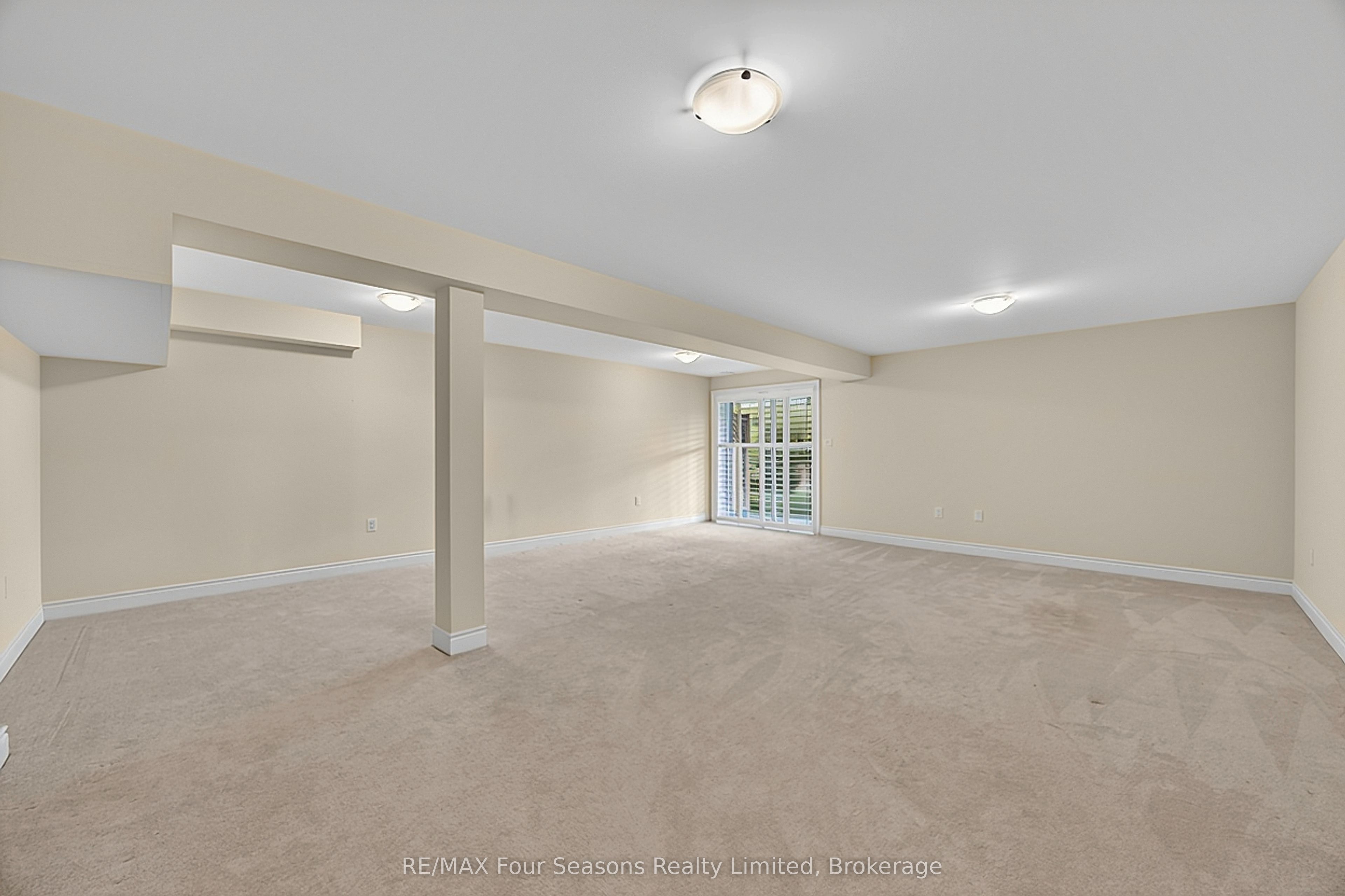 100 Kari Crescent Property Photo 29