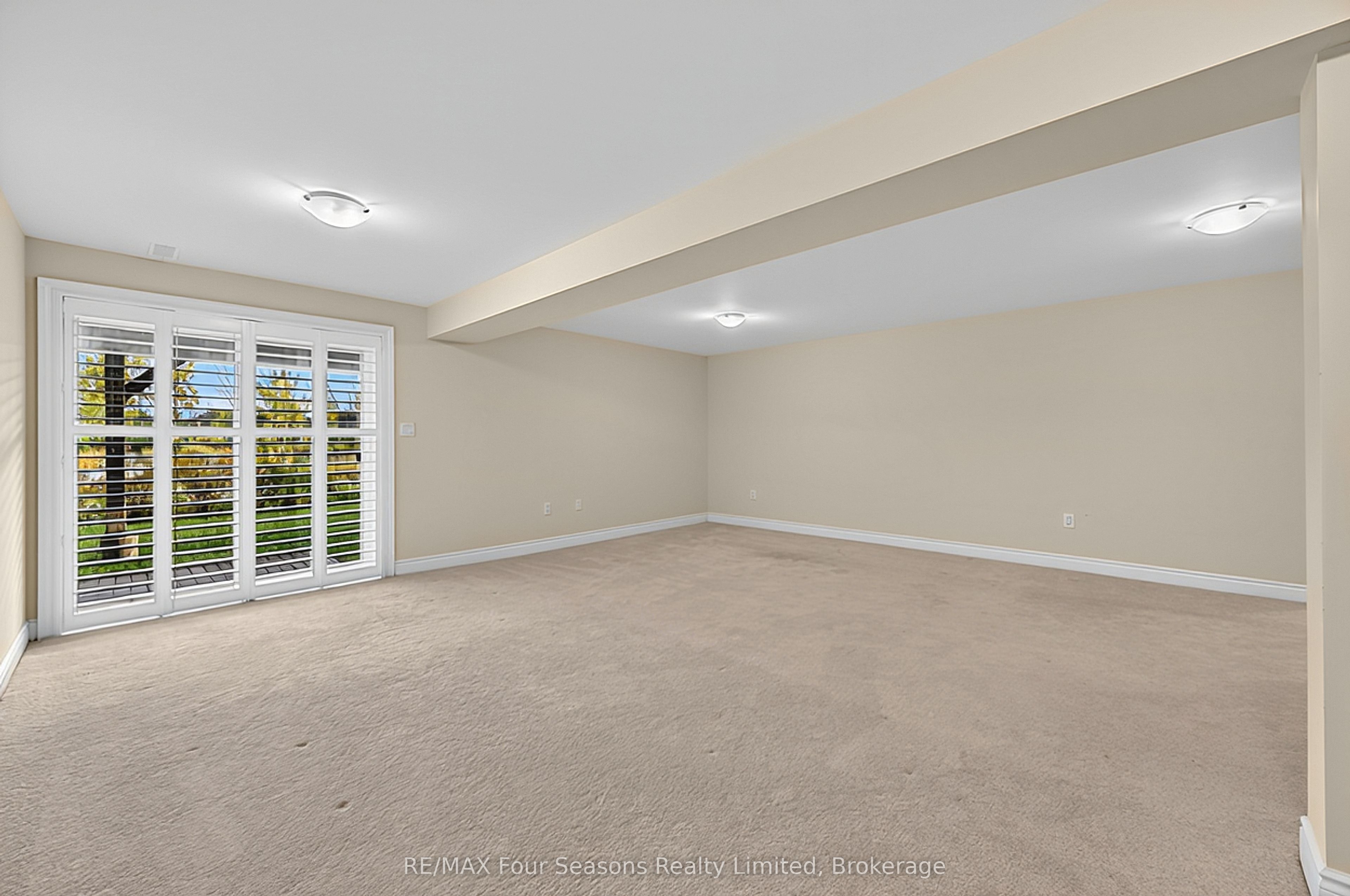 100 Kari Crescent Property Photo 30