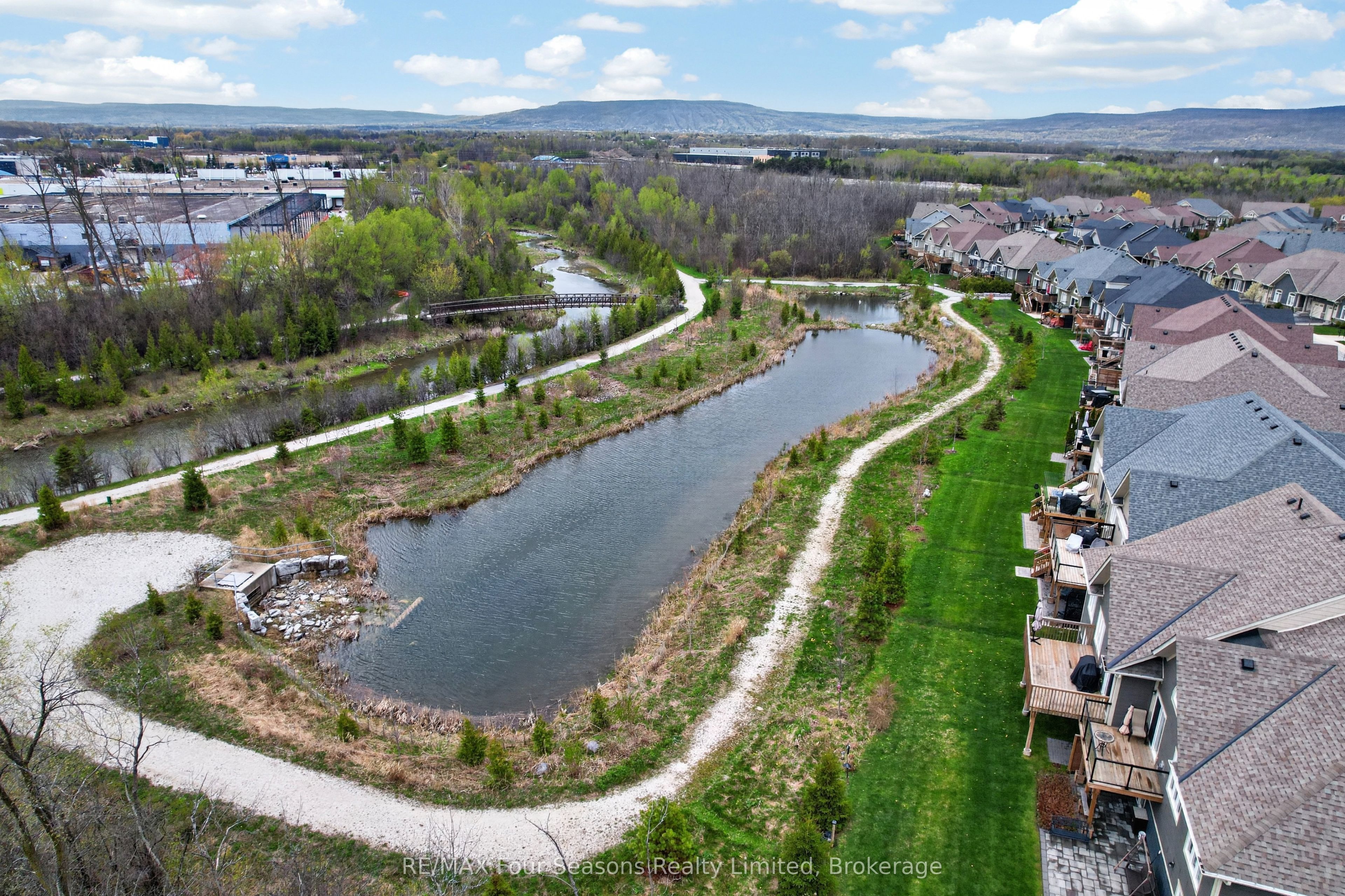 100 Kari Crescent Property Photo 41