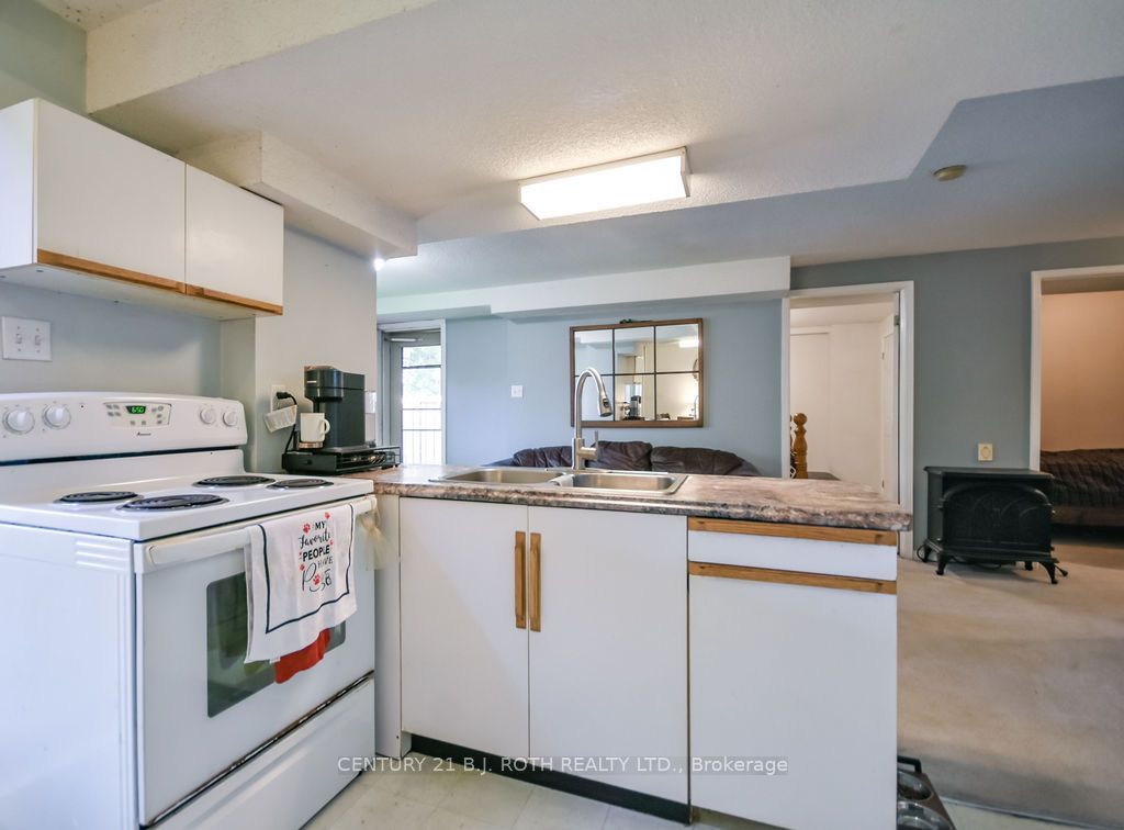 24 Grand Forest Drive Property Photo 42