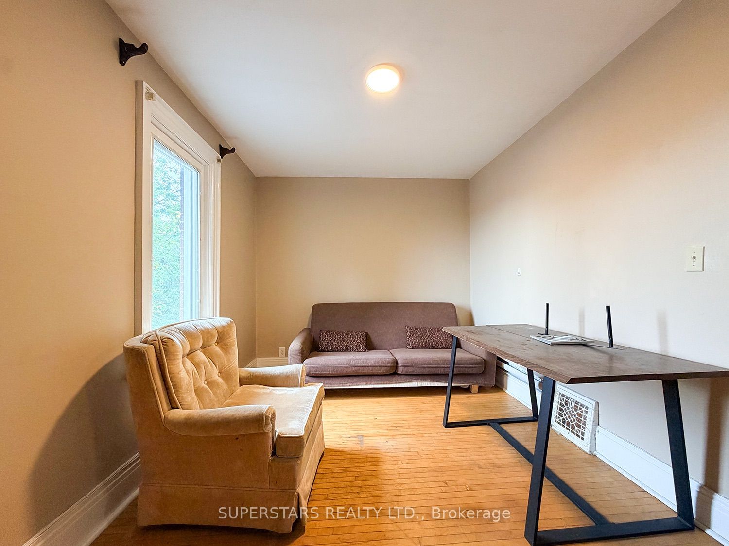 74 Toronto Street Property Photo 12