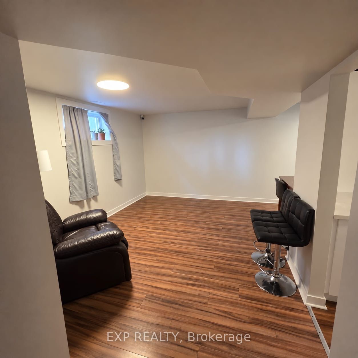 16 Lucas Avenue Lower Property Photo 2