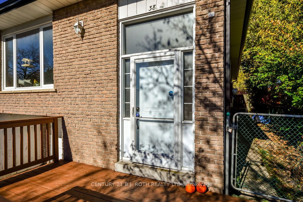 38 Charlbrook Avenue Property Photo 2