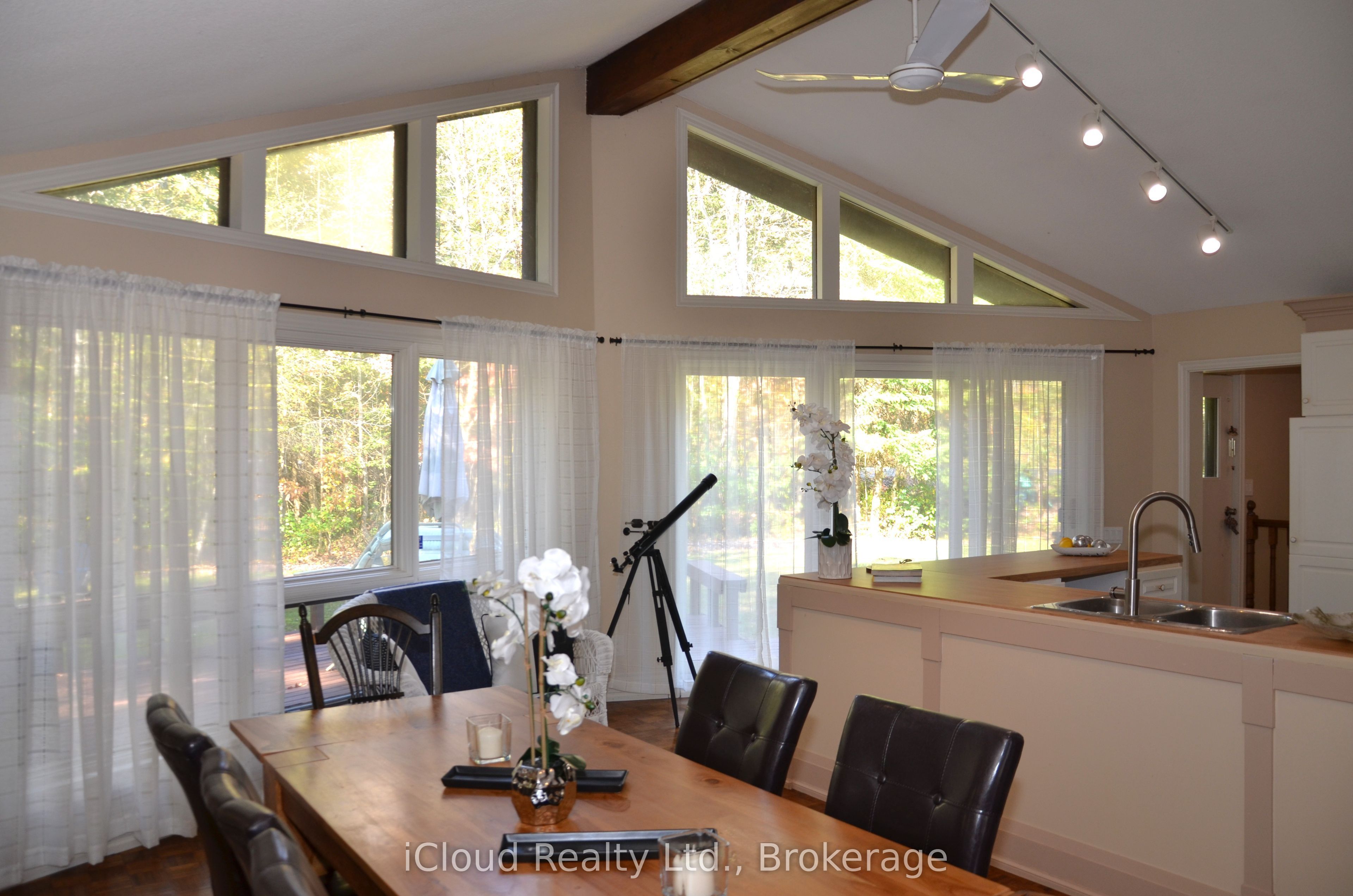 24 Montcalm Crescent Property Photo 10