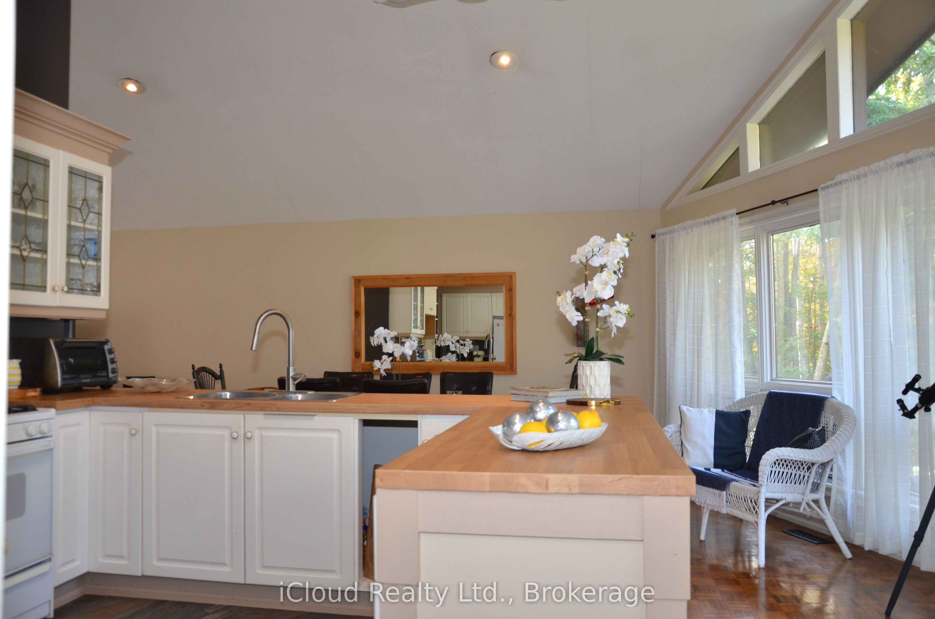 24 Montcalm Crescent Property Photo 16