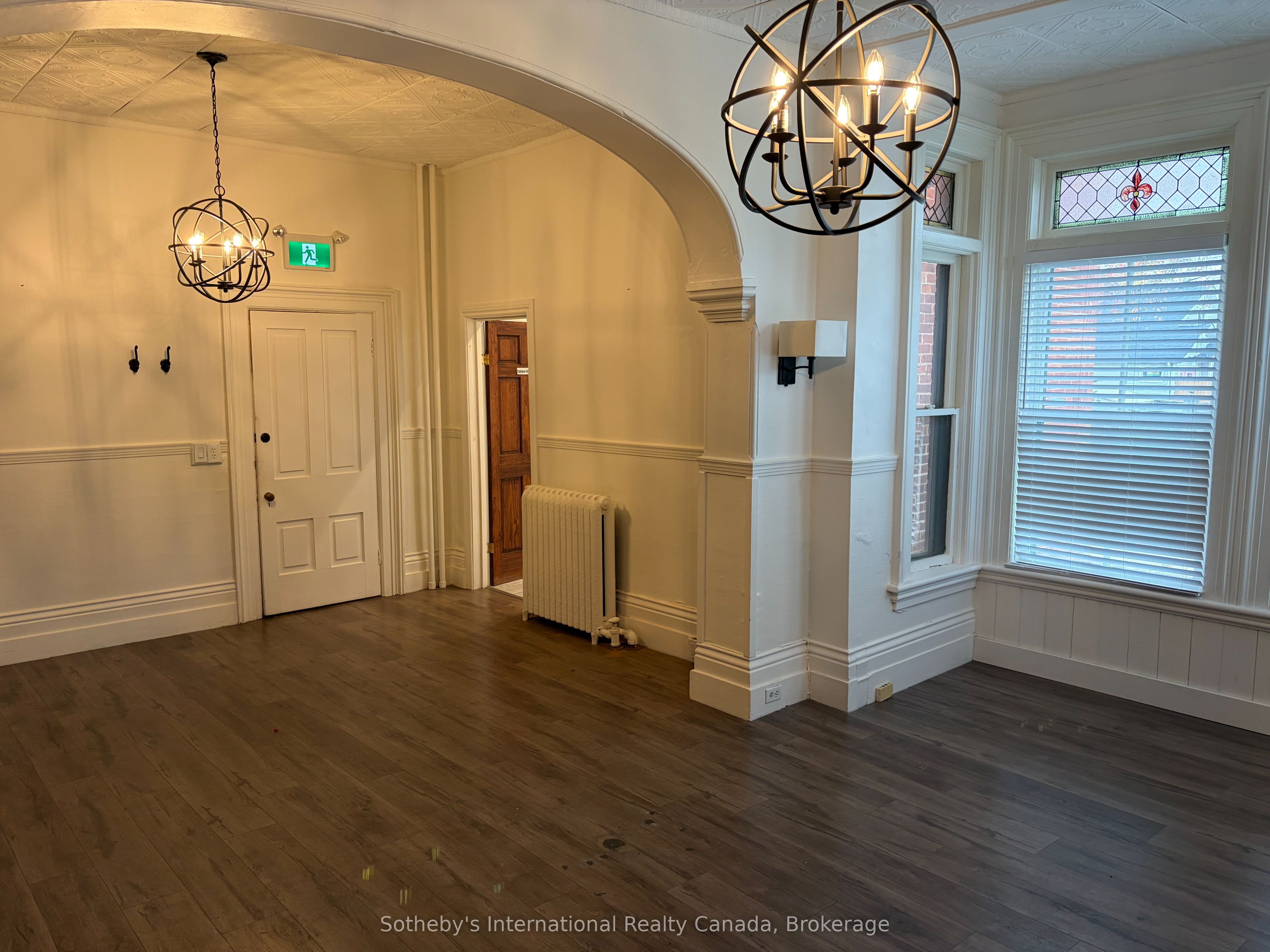 637 Hurontario Street 104 Property Photo 6