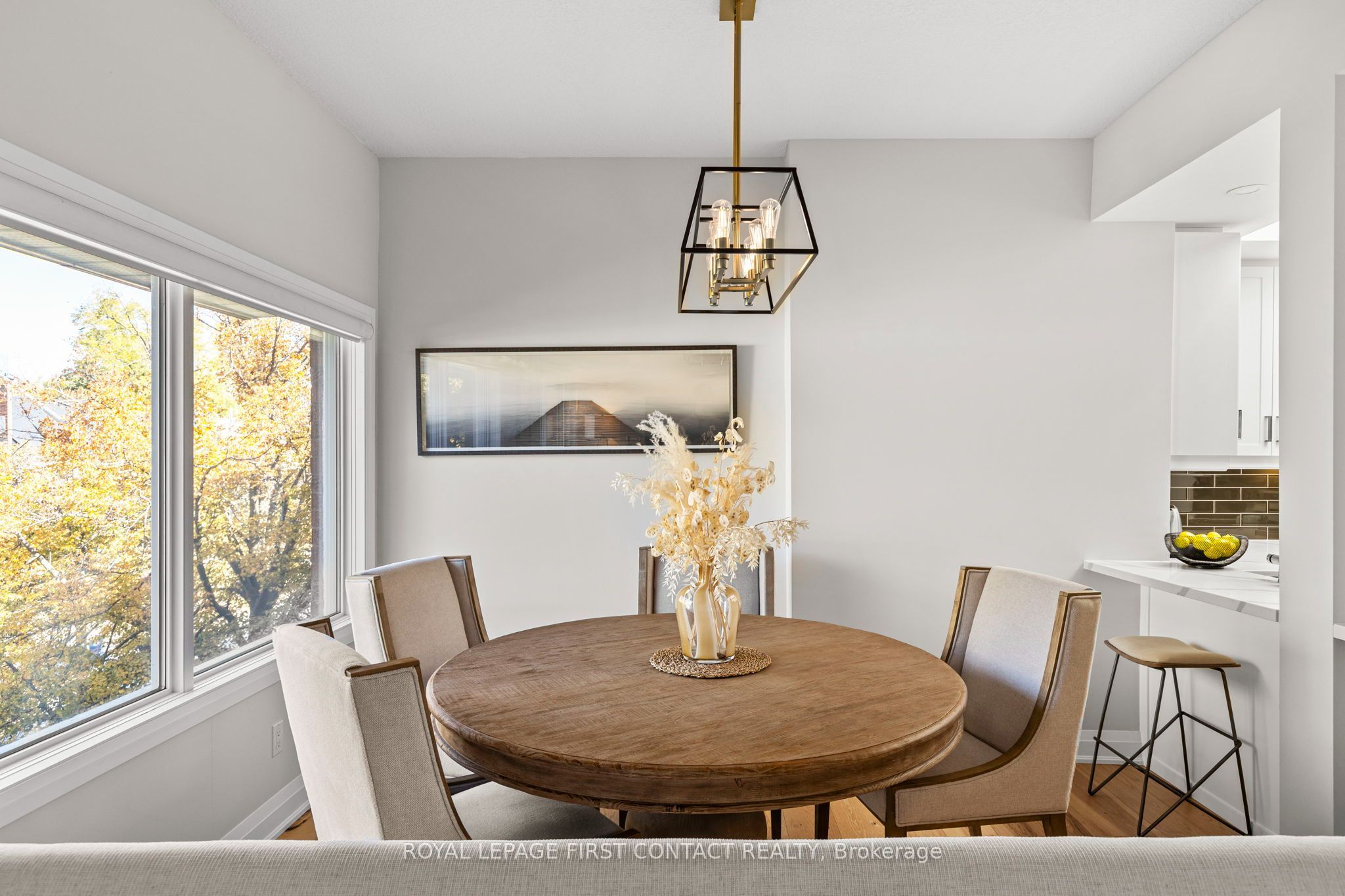 21 Kempenfelt Drive 308 Property Photo 12