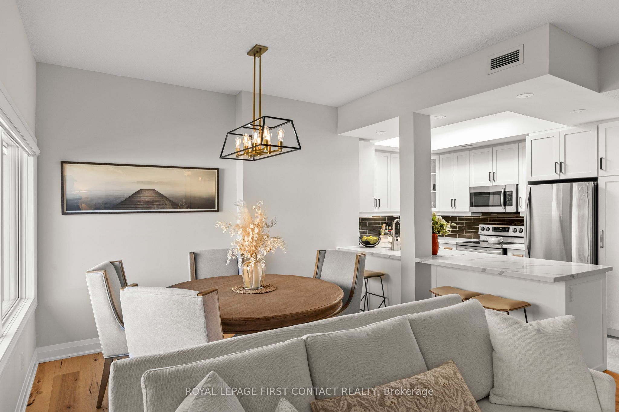 21 Kempenfelt Drive 308 Property Photo 13