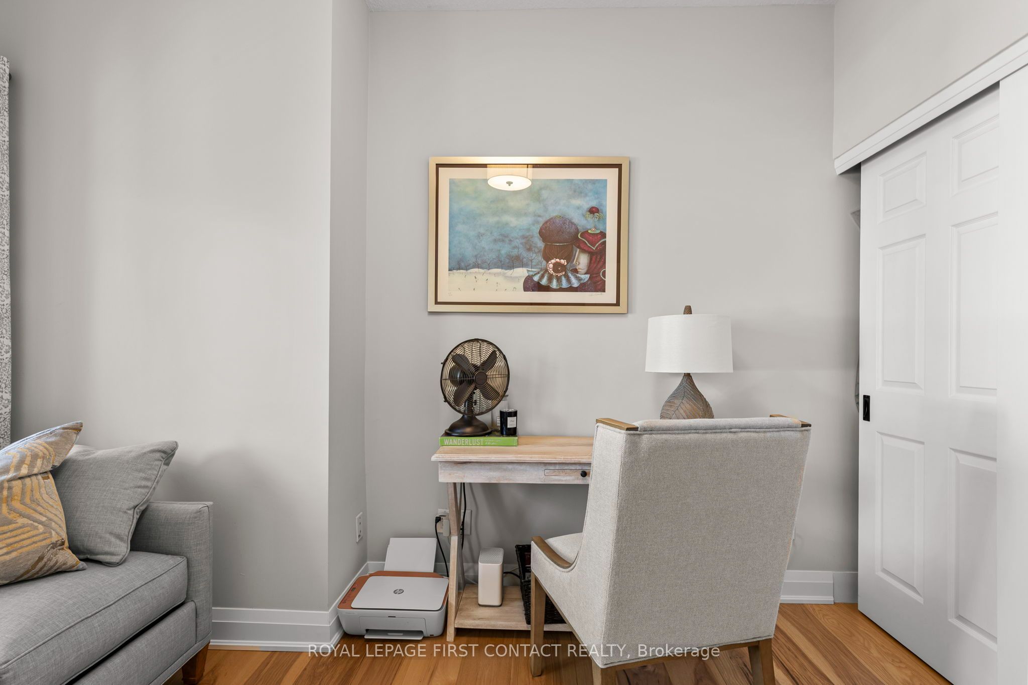 21 Kempenfelt Drive 308 Property Photo 28