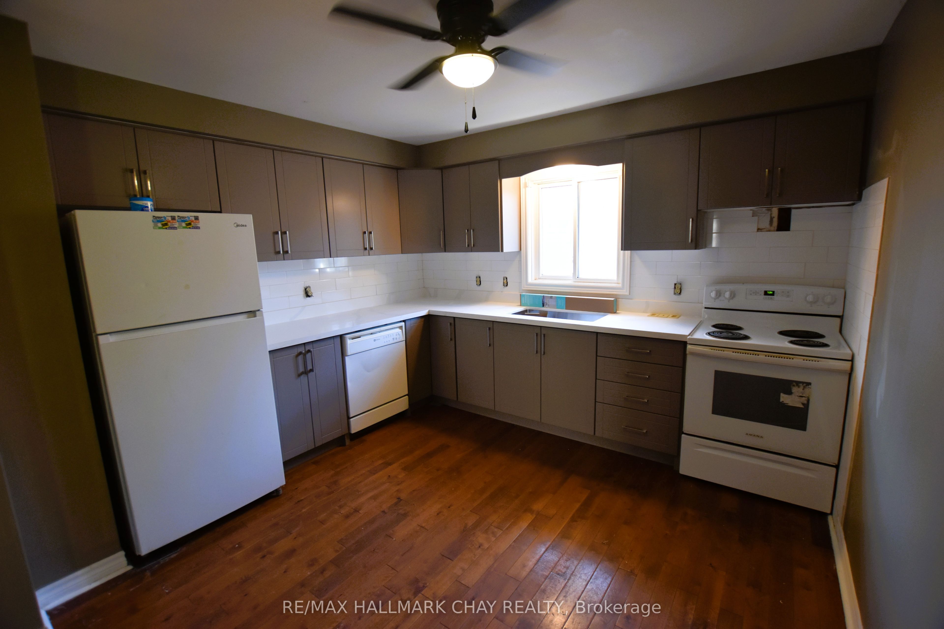 19 Broadfoot Road Upper Property Photo 3